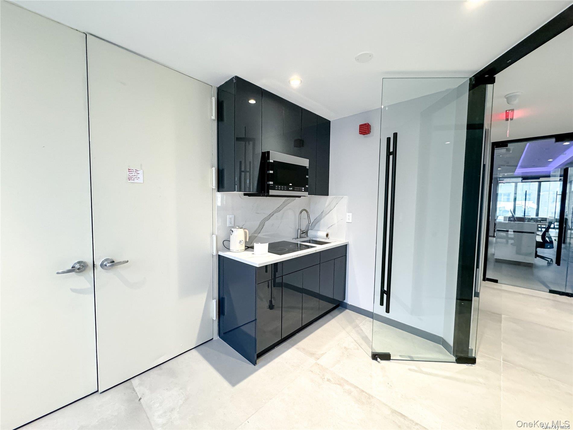 866 2nd Avenue, Unit 10A photo 11