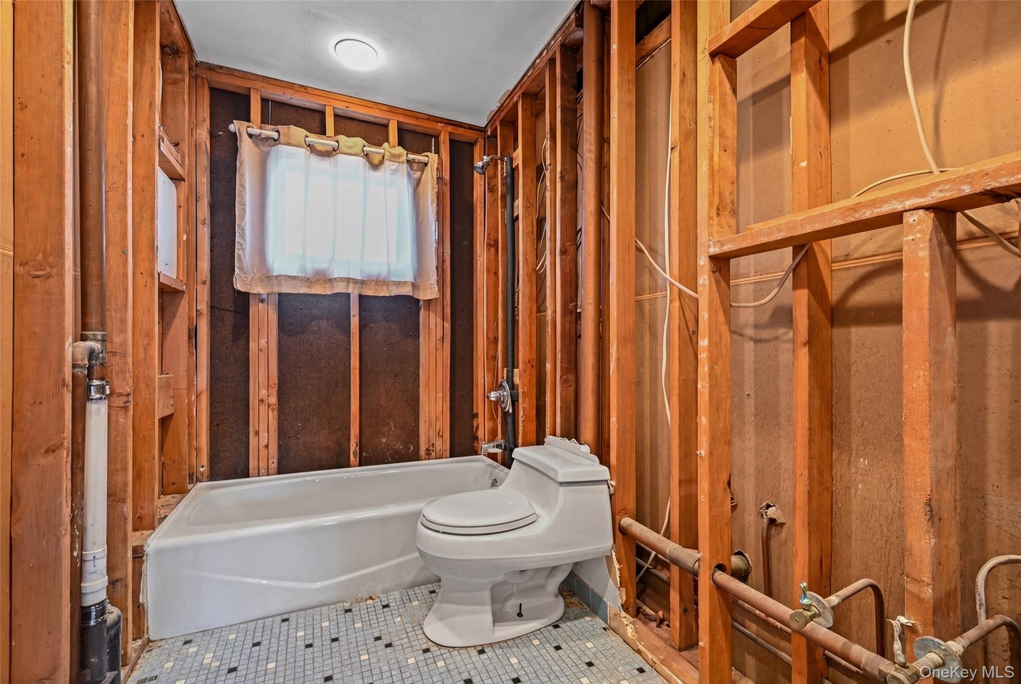 3727 Oceanside Road E – For Sale photo 14