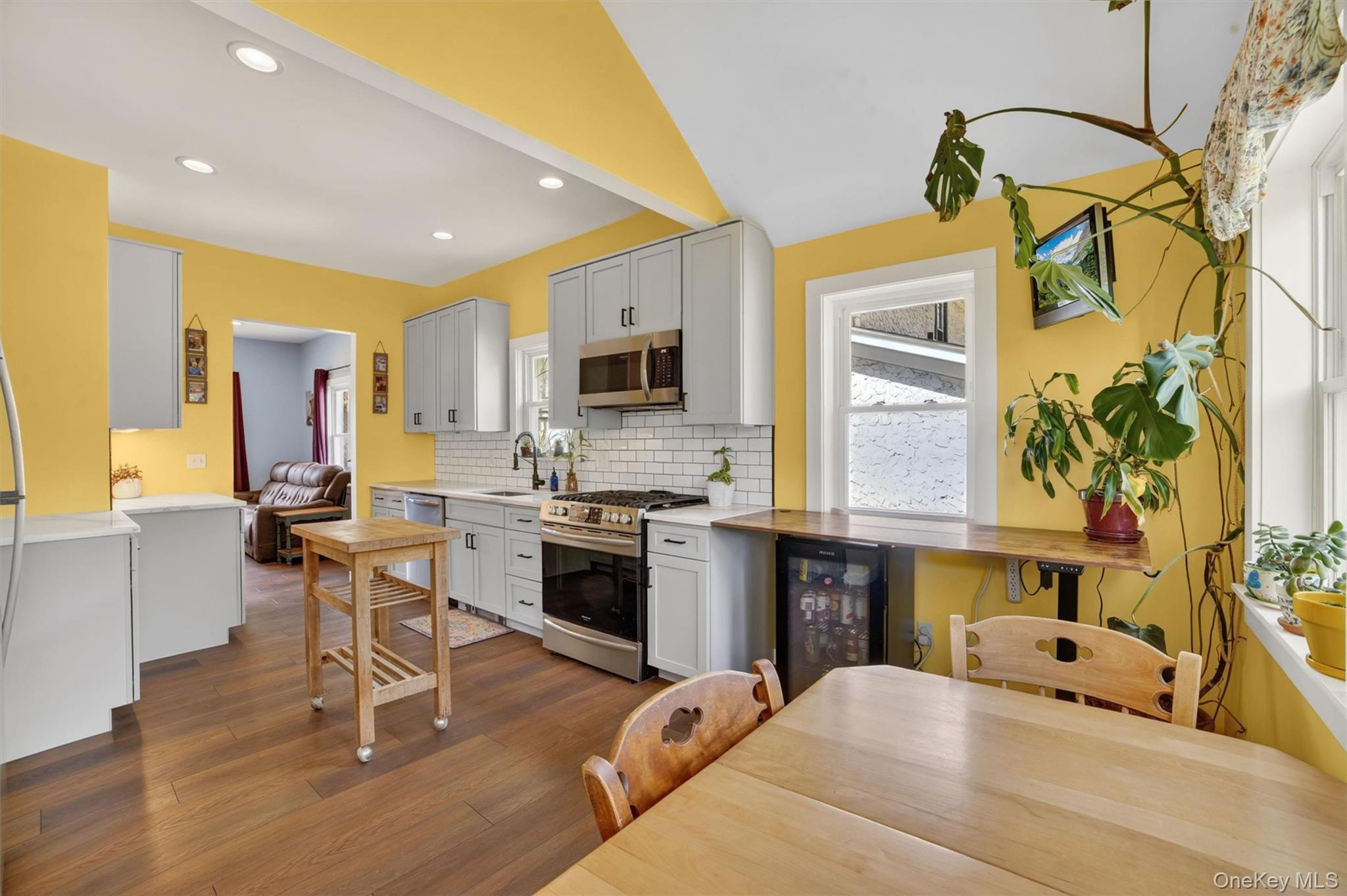 903 Howard Avenue – For Sale photo 8