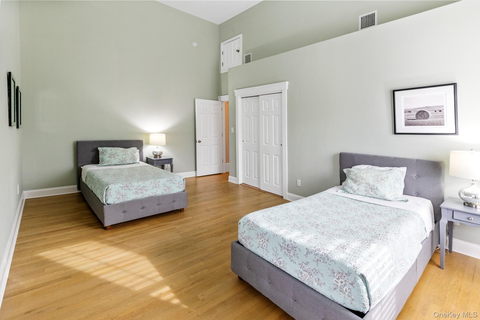 191 Shinnecock Hills Road – For Sale photo 32