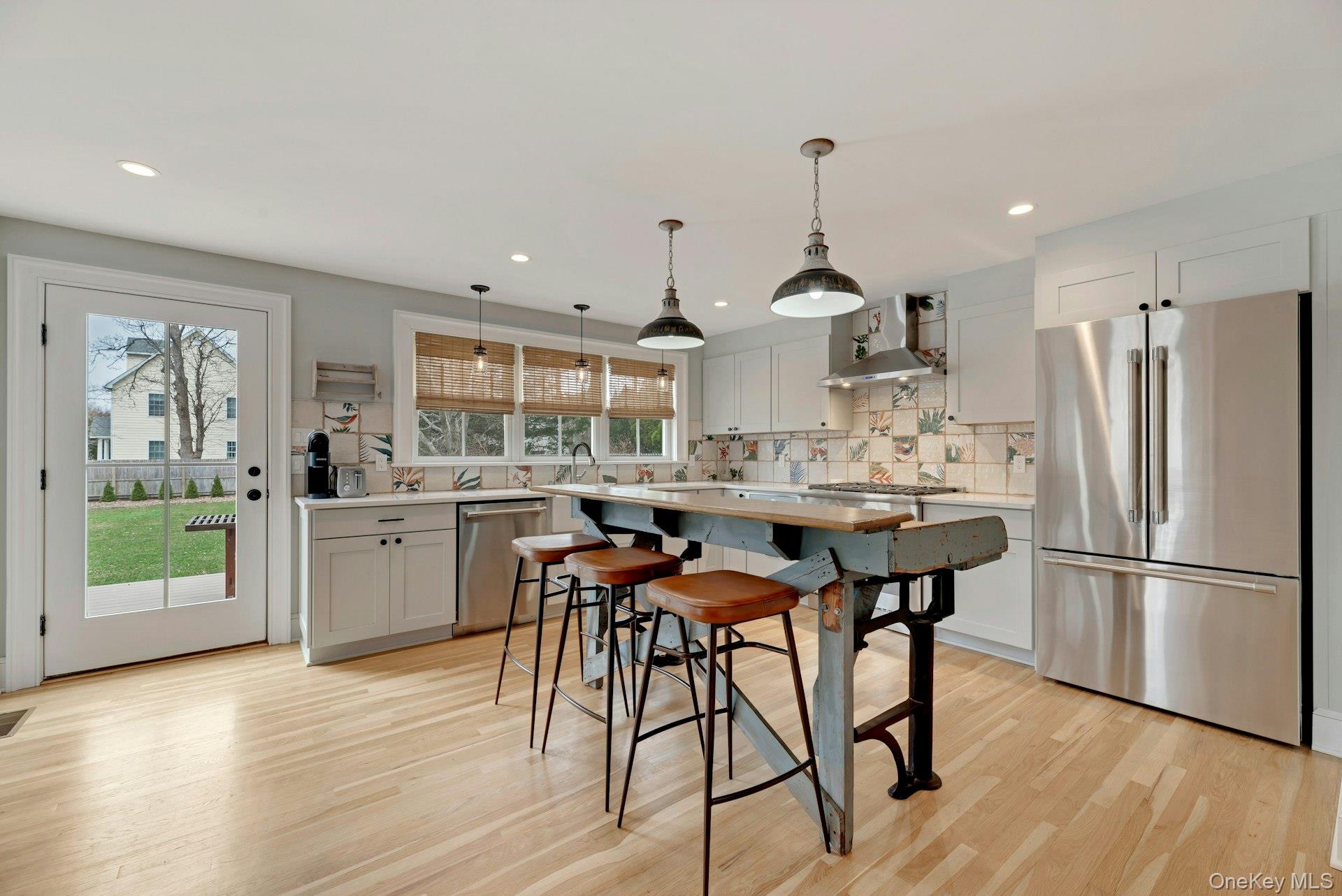 237 6th Street – For Rent photo 6