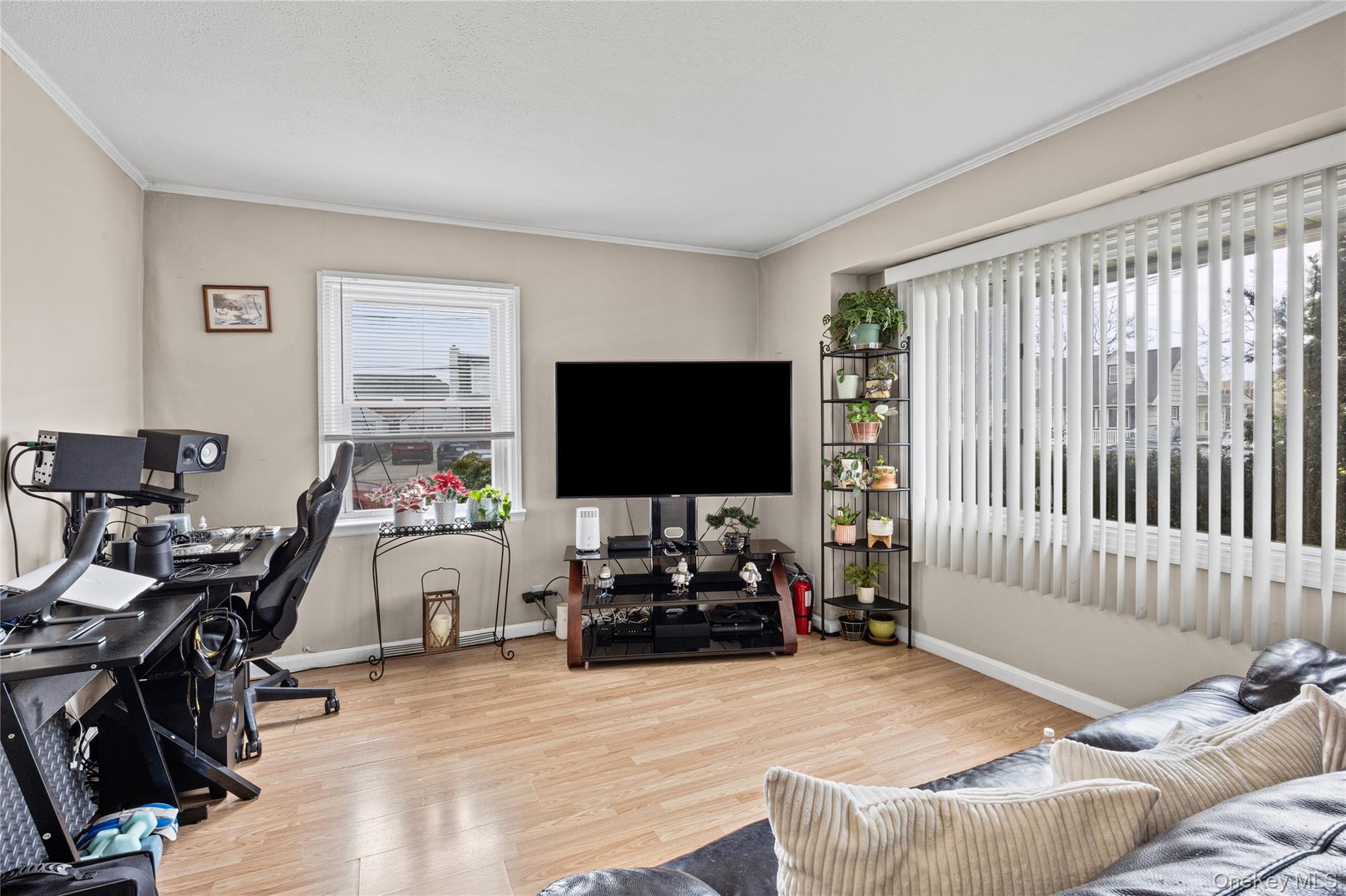 282 Caryl Drive – For Sale photo 4