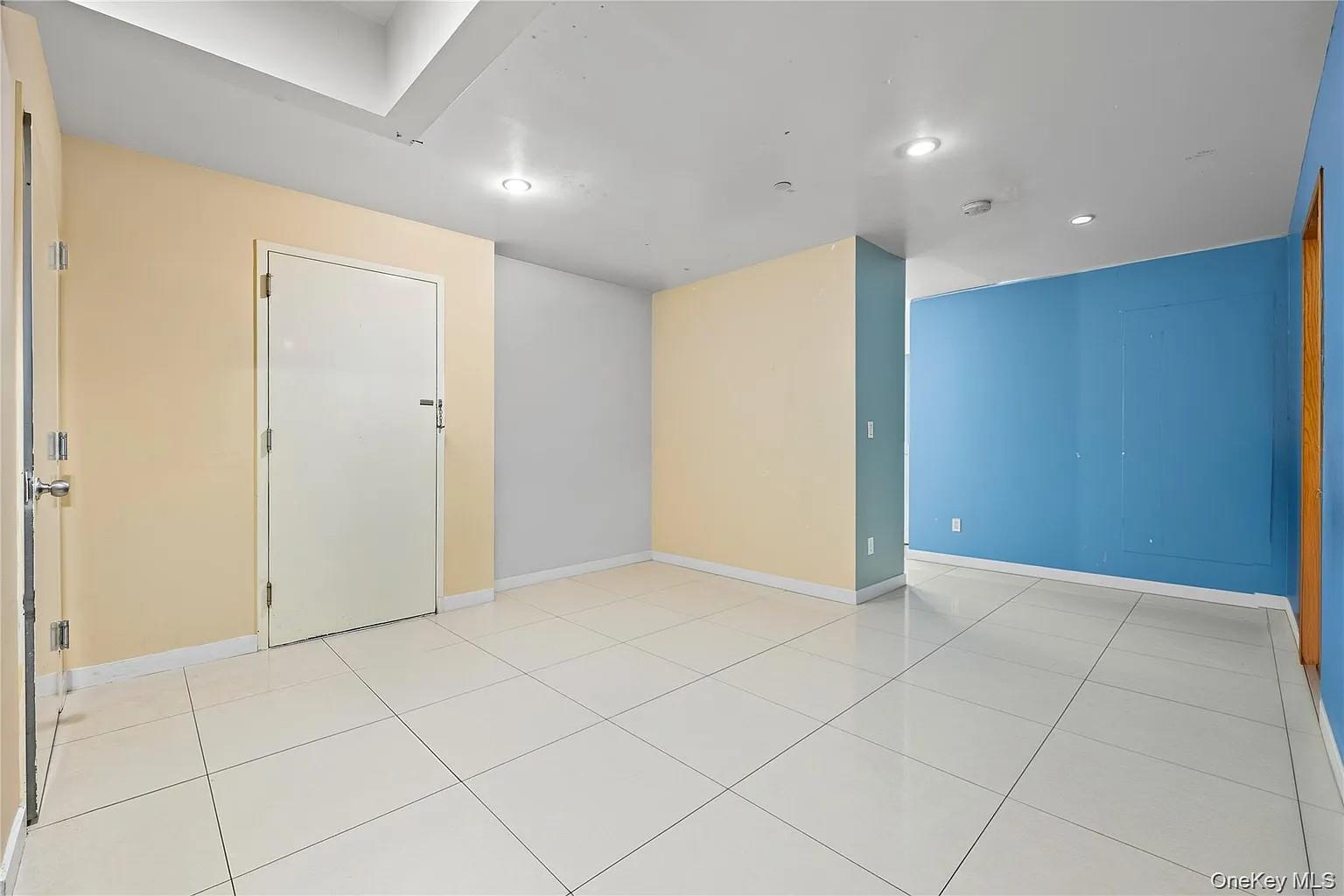 10607 Northern Boulevard, Unit 5B photo 2