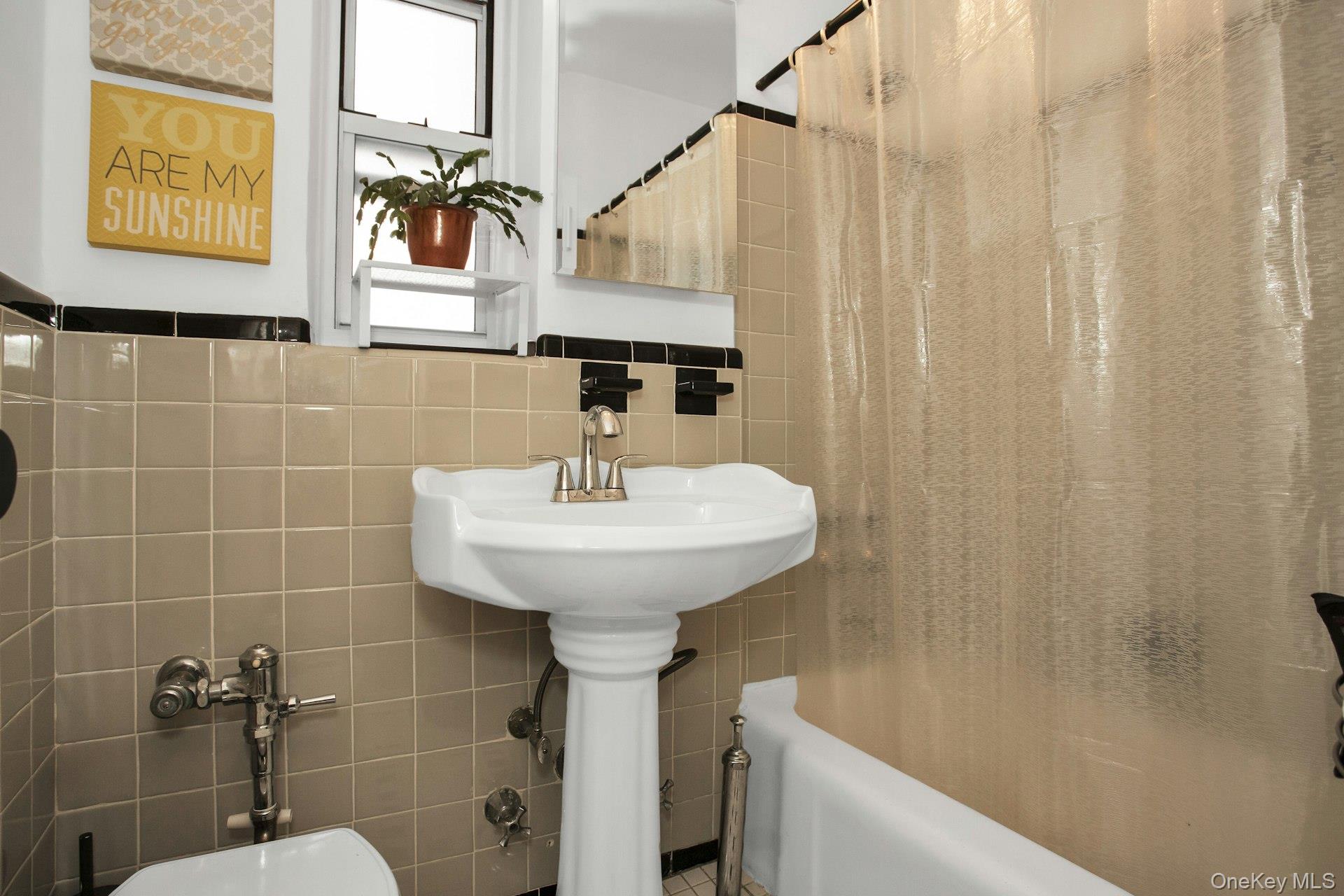 34-49 81st Street, Unit 2R photo 12