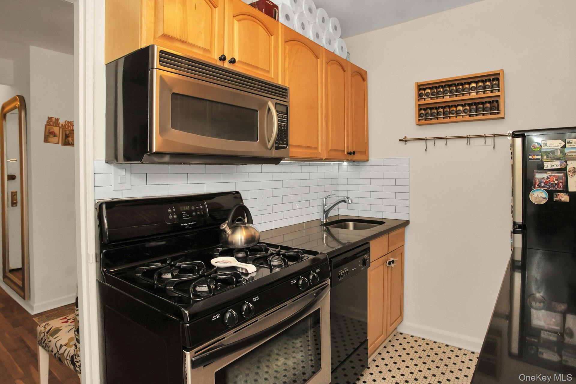 34-49 81st Street, Unit 2R photo 8