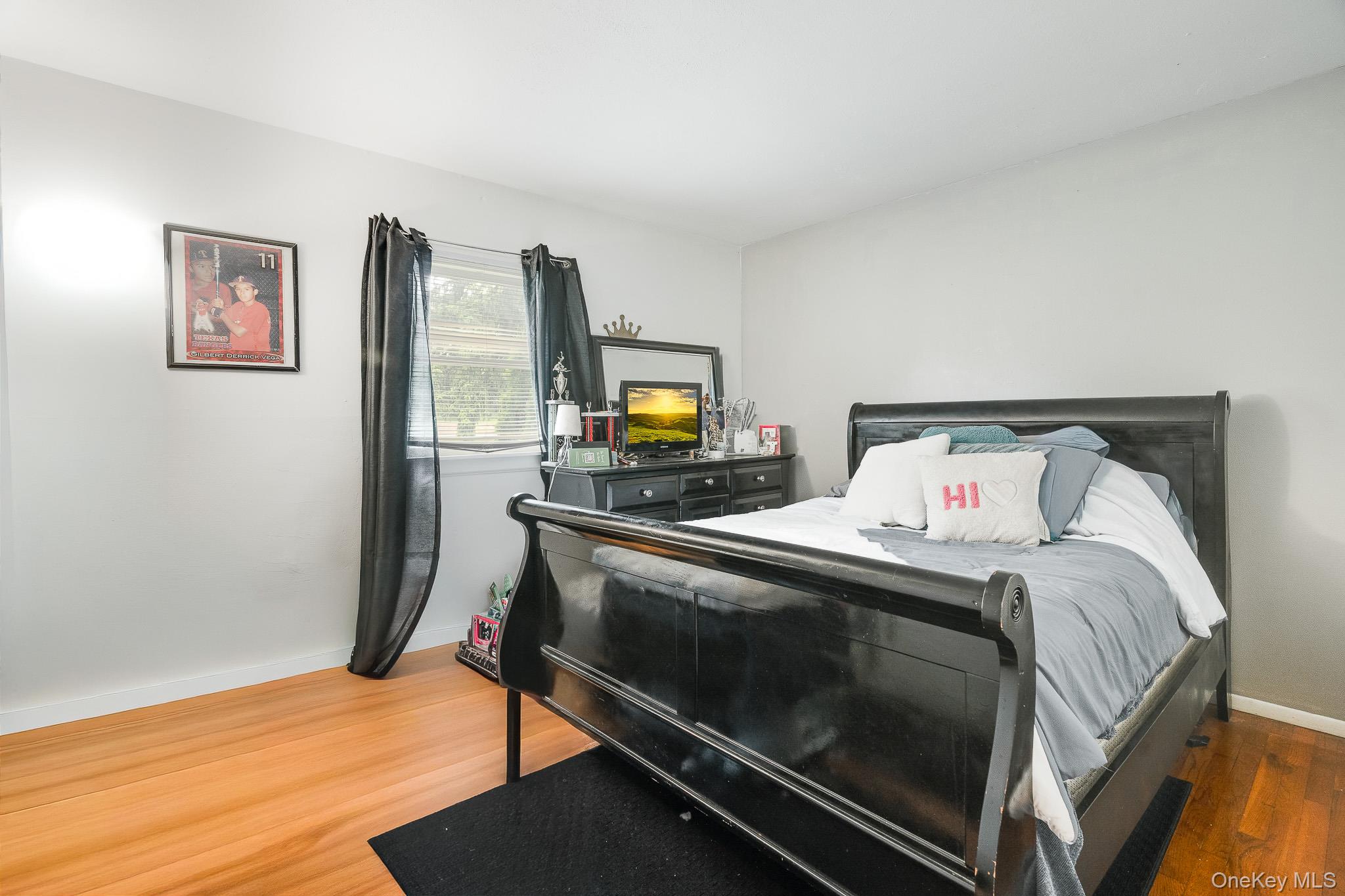 8 Larissa Lane – For Sale photo 11
