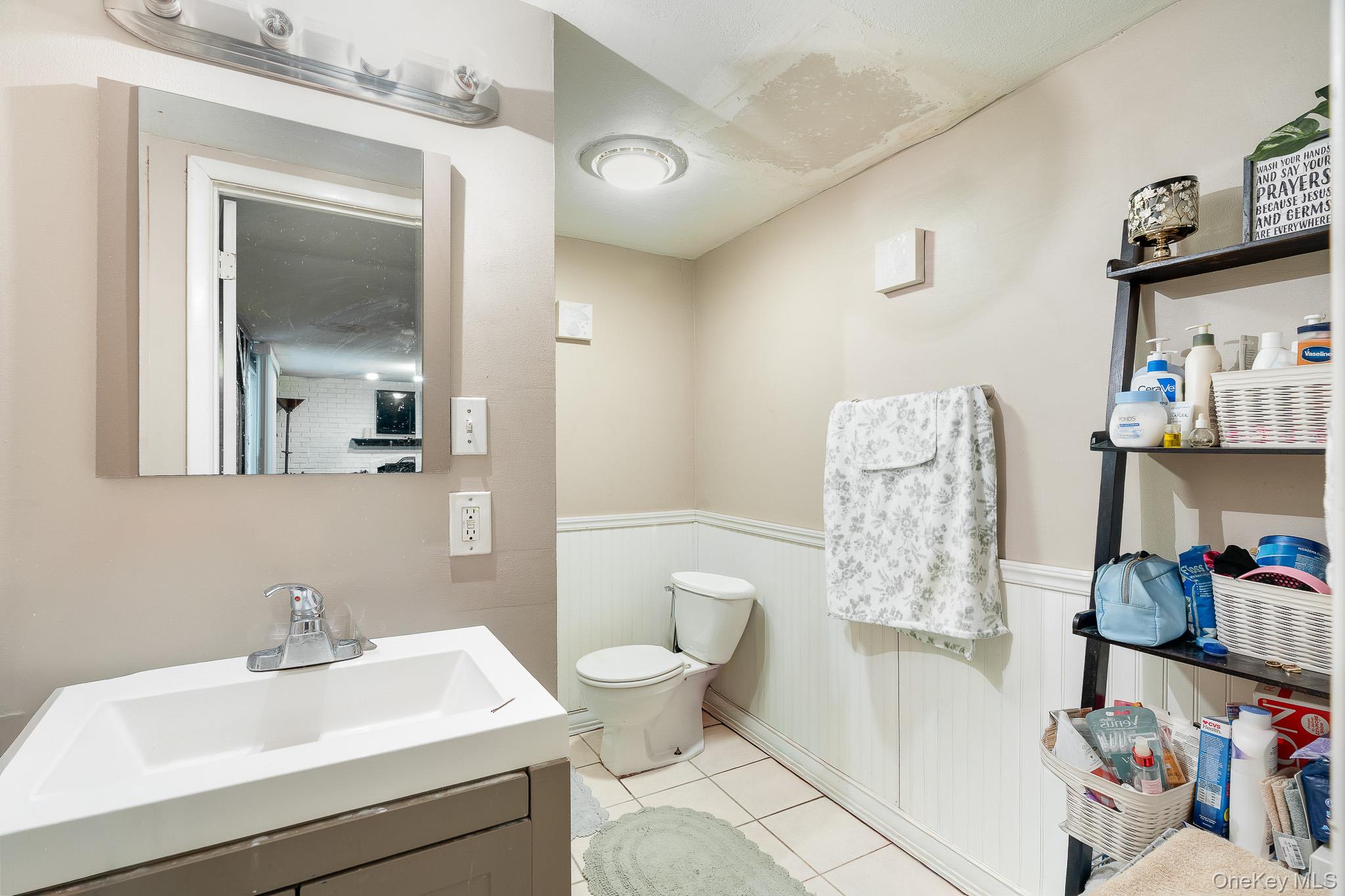 8 Larissa Lane – For Sale photo 19