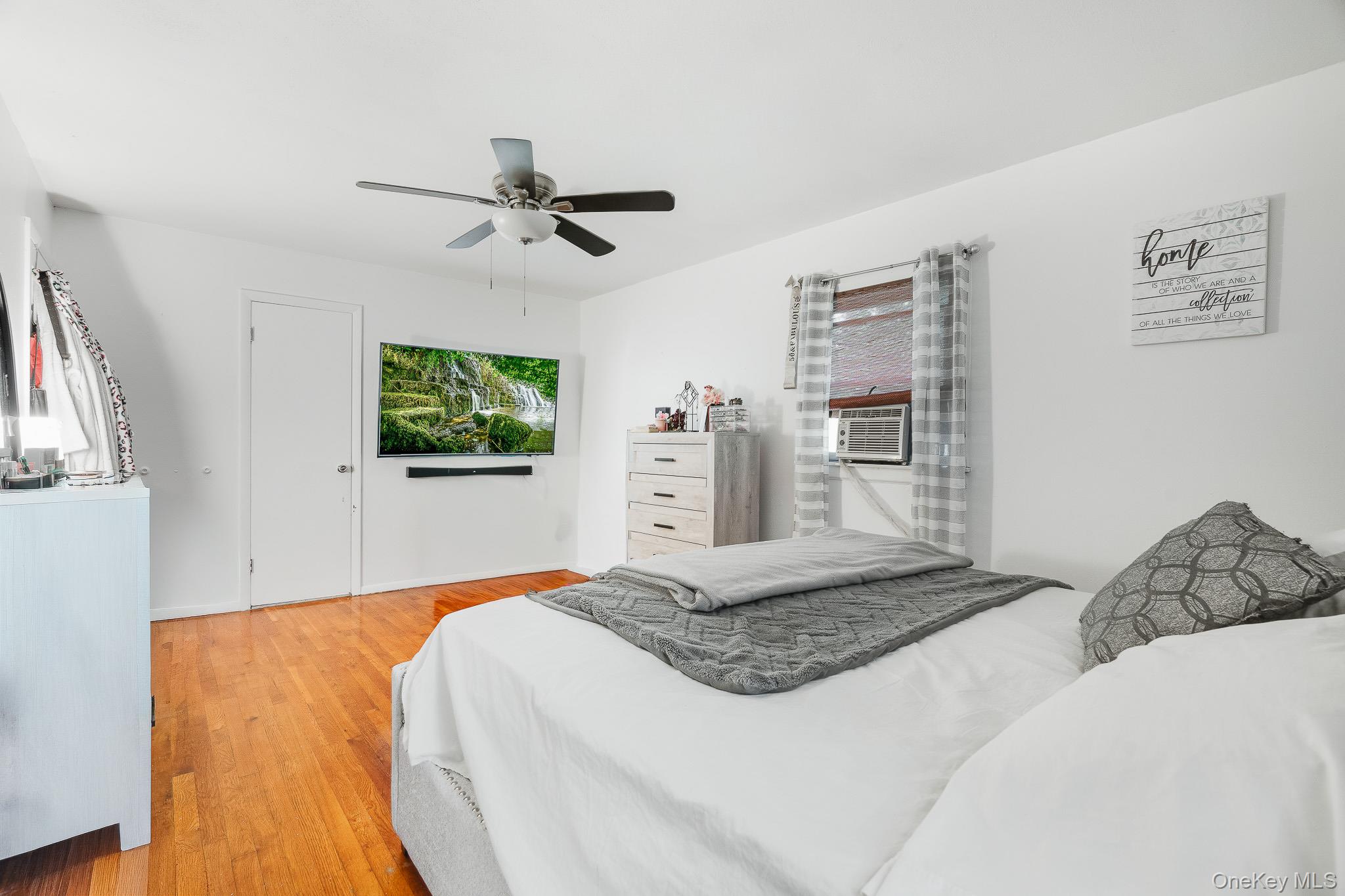 8 Larissa Lane – For Sale photo 15