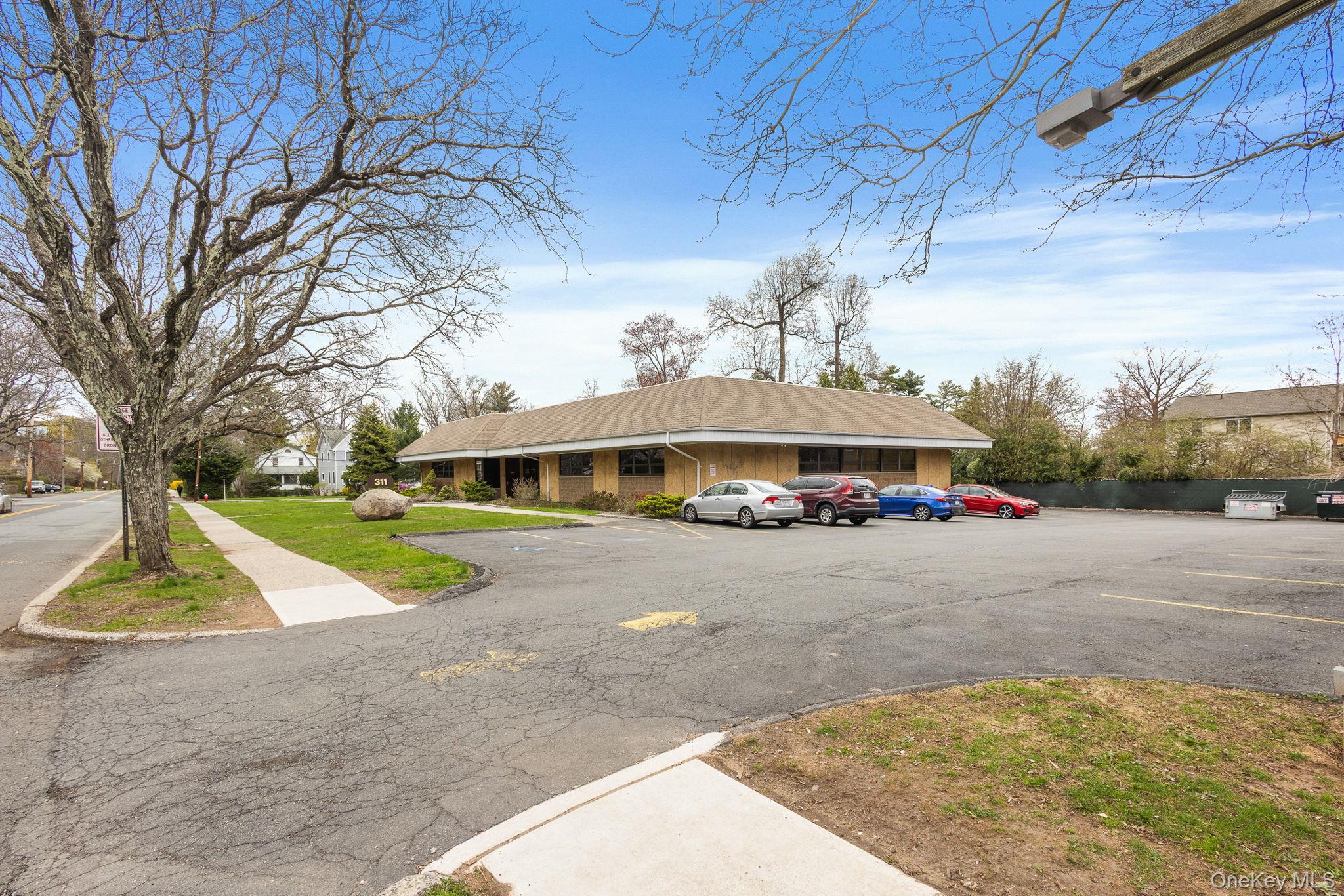 311 N Midland Avenue – For Rent photo 4
