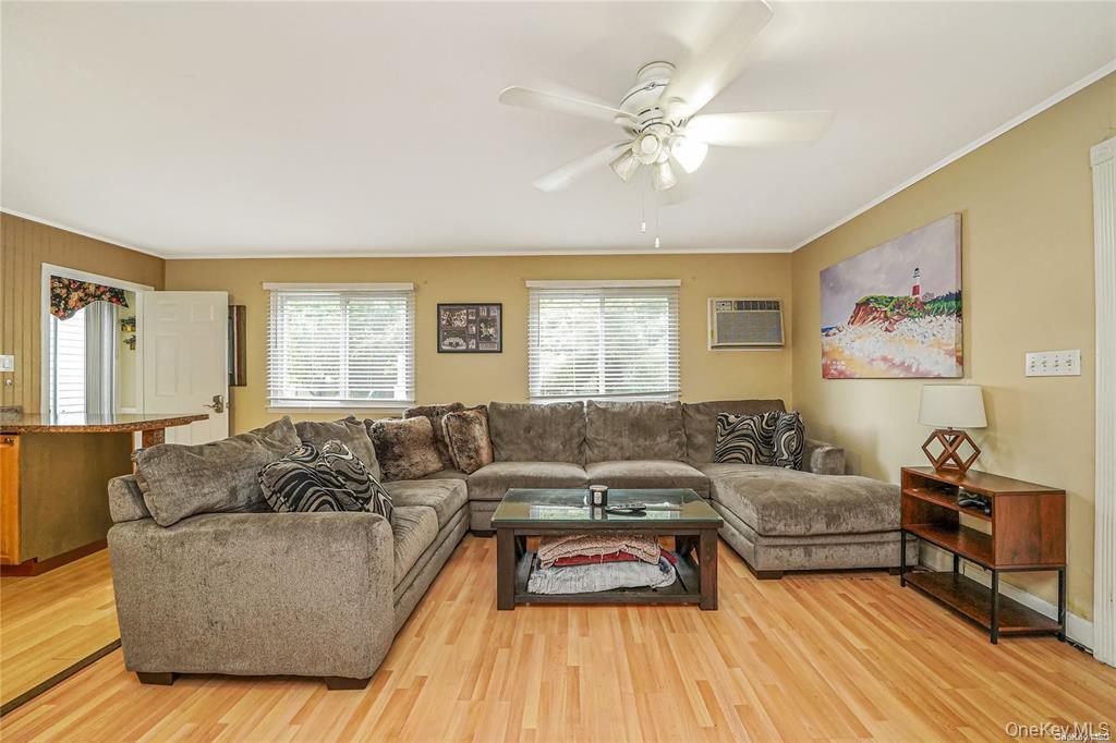 33 Peachtree Lane – For Sale photo 24