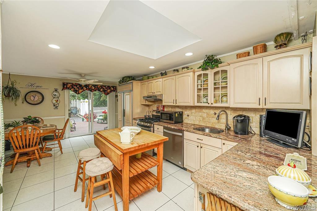 33 Peachtree Lane – For Sale photo 8