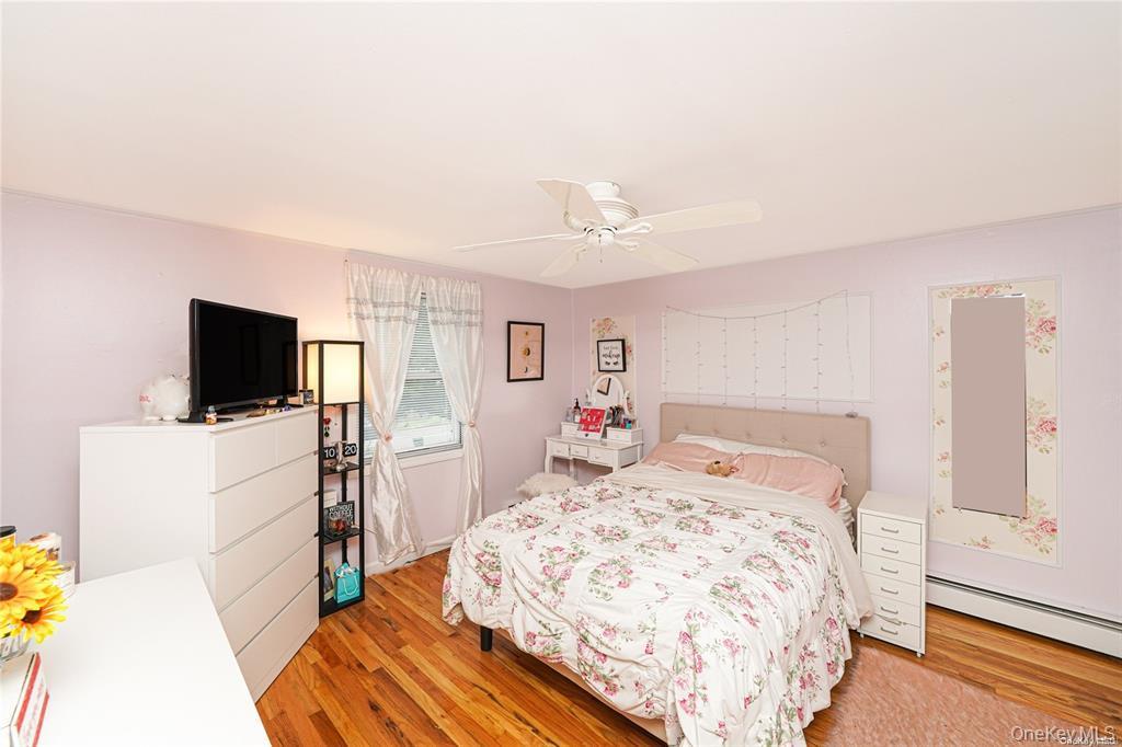 33 Peachtree Lane – For Sale photo 17