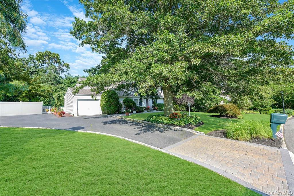 33 Peachtree Lane – For Sale photo 2
