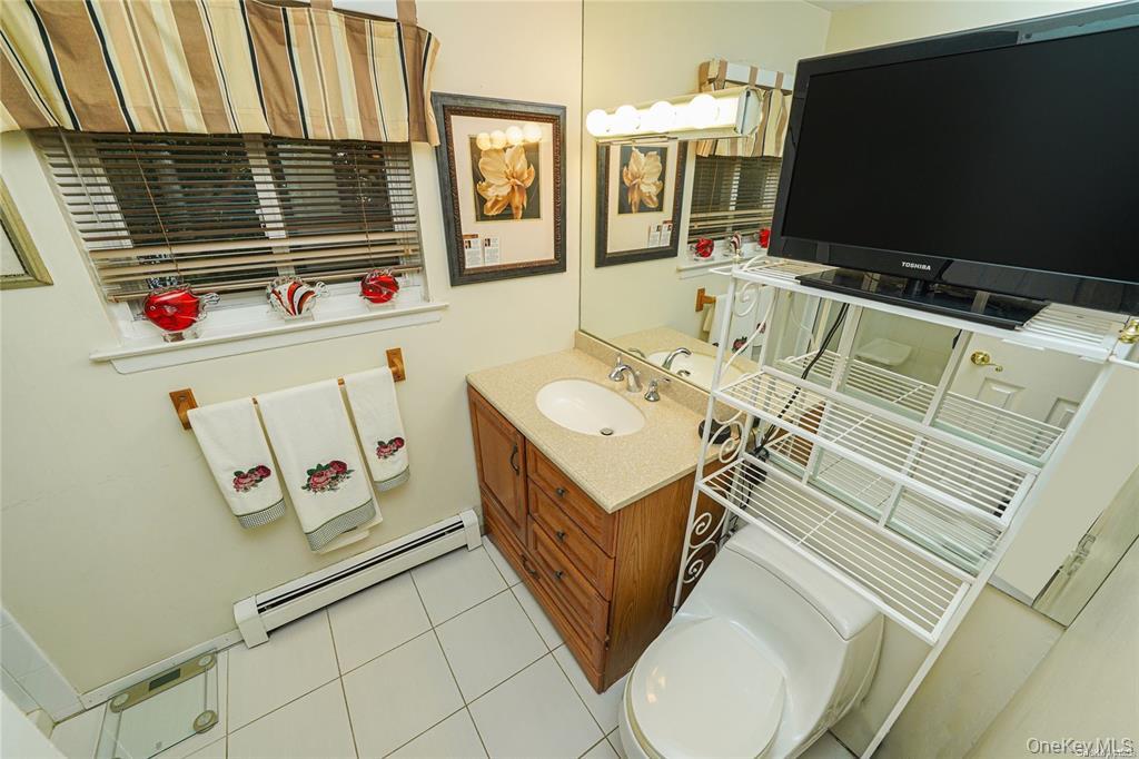 33 Peachtree Lane – For Sale photo 10