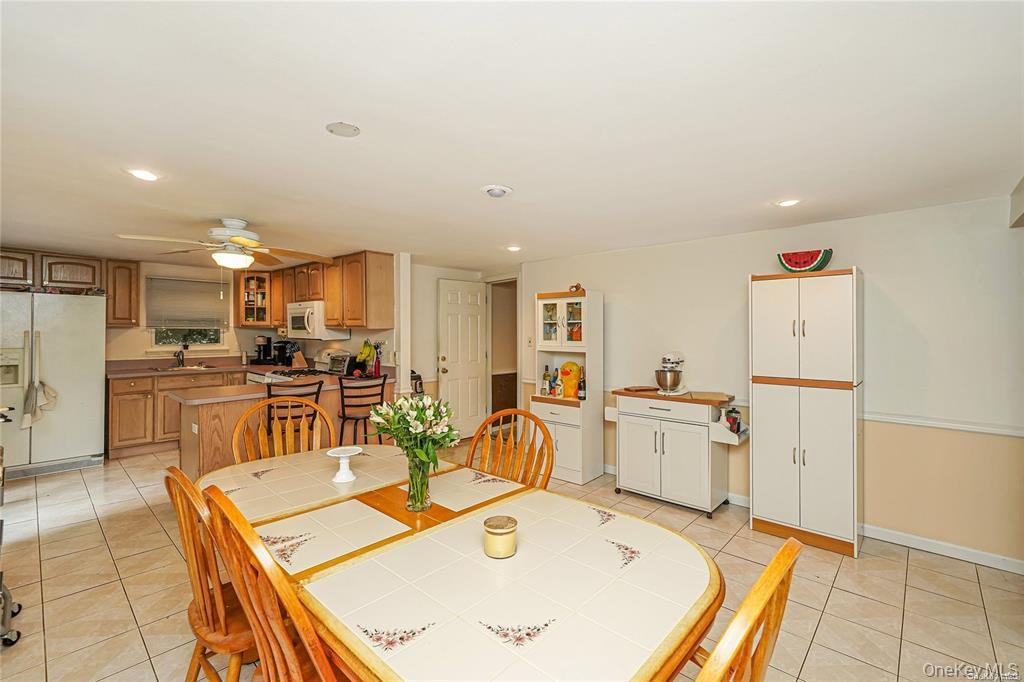 33 Peachtree Lane – For Sale photo 22