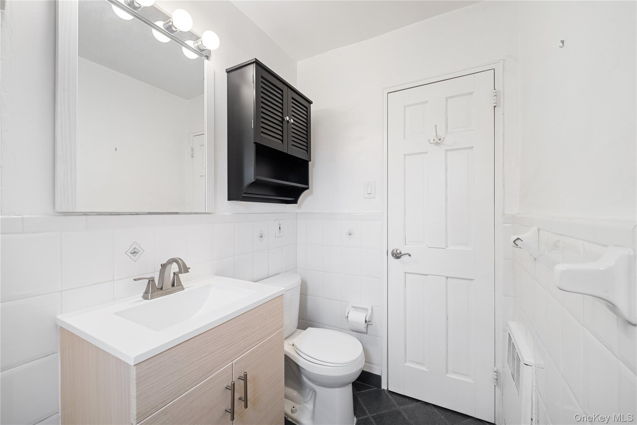 219-27 75th Avenue, Unit #2 photo 15