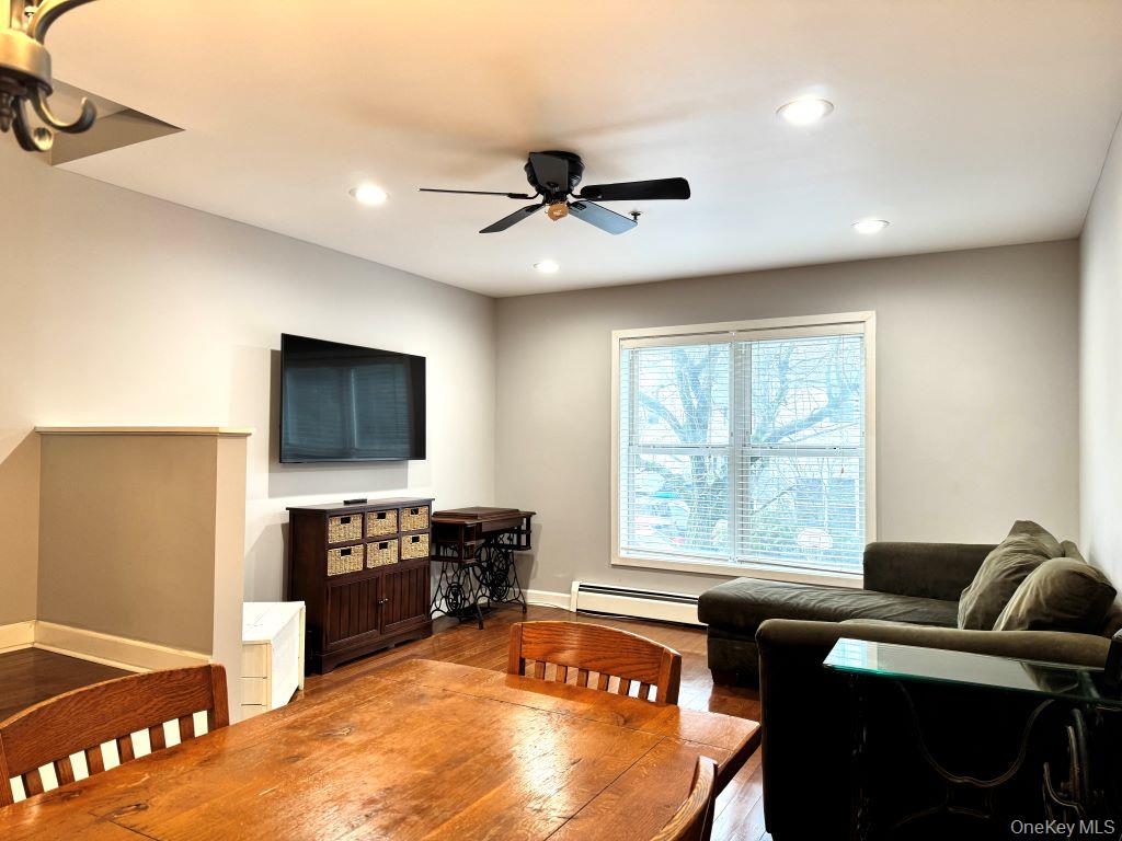 11 Livingston Manor, Unit 11 photo 4