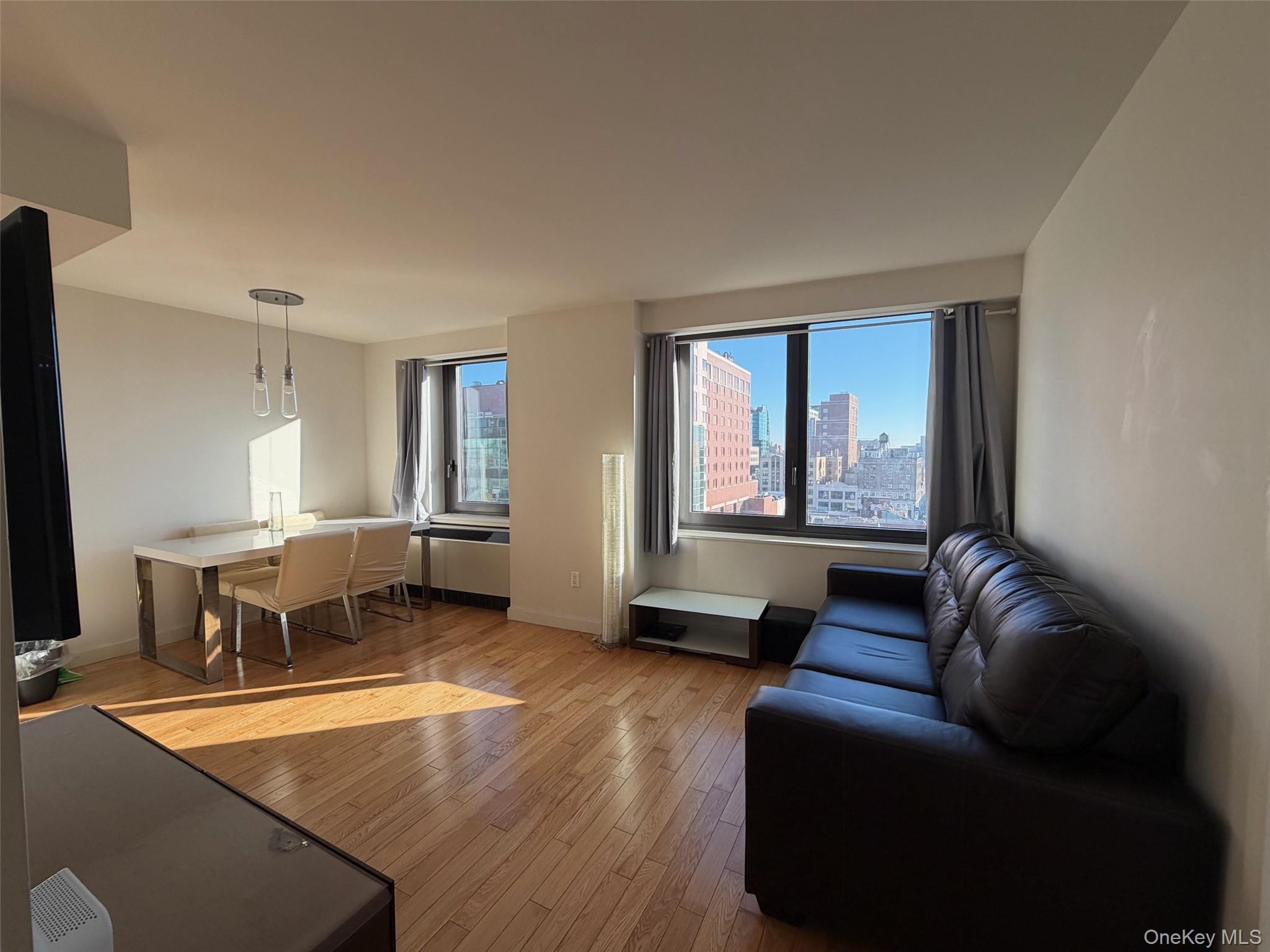 39-16 Prince Street, Unit 8C photo 7