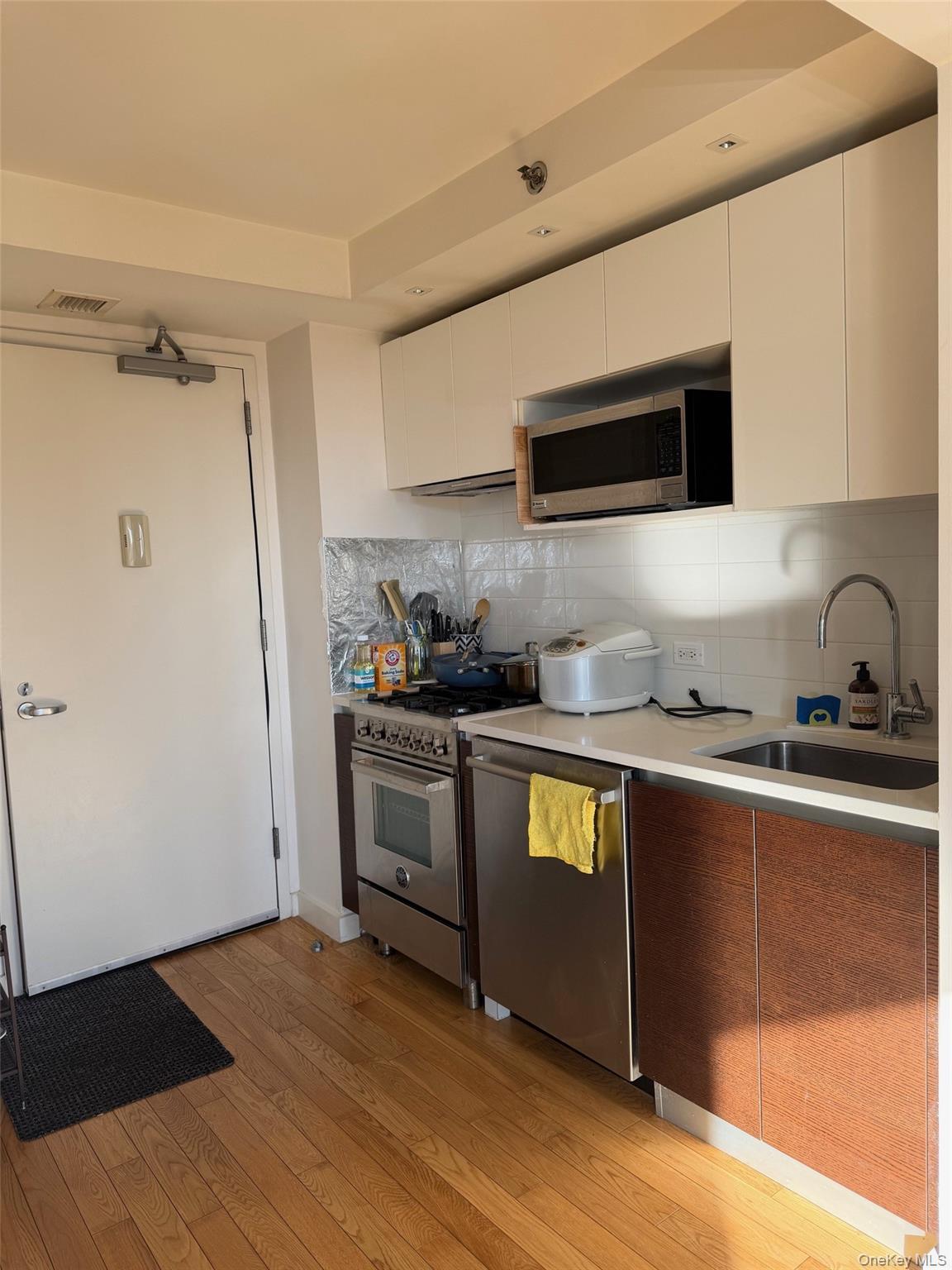 39-16 Prince Street, Unit 8C photo 4