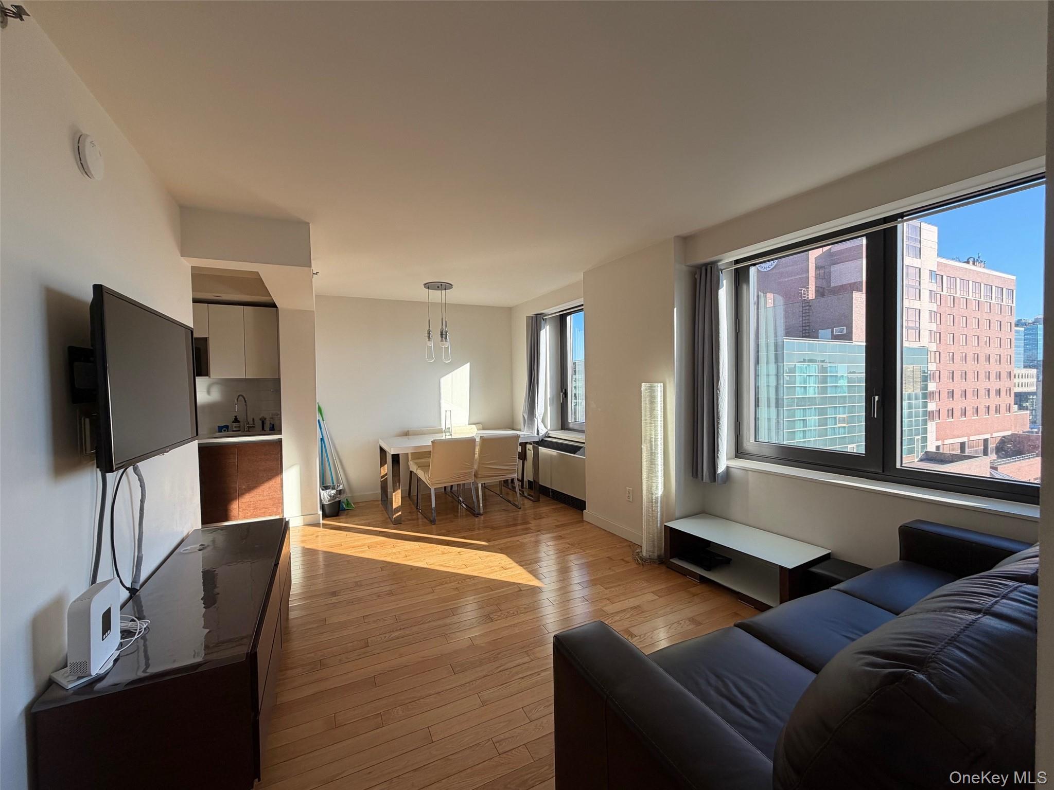 39-16 Prince Street, Unit 8C photo 6