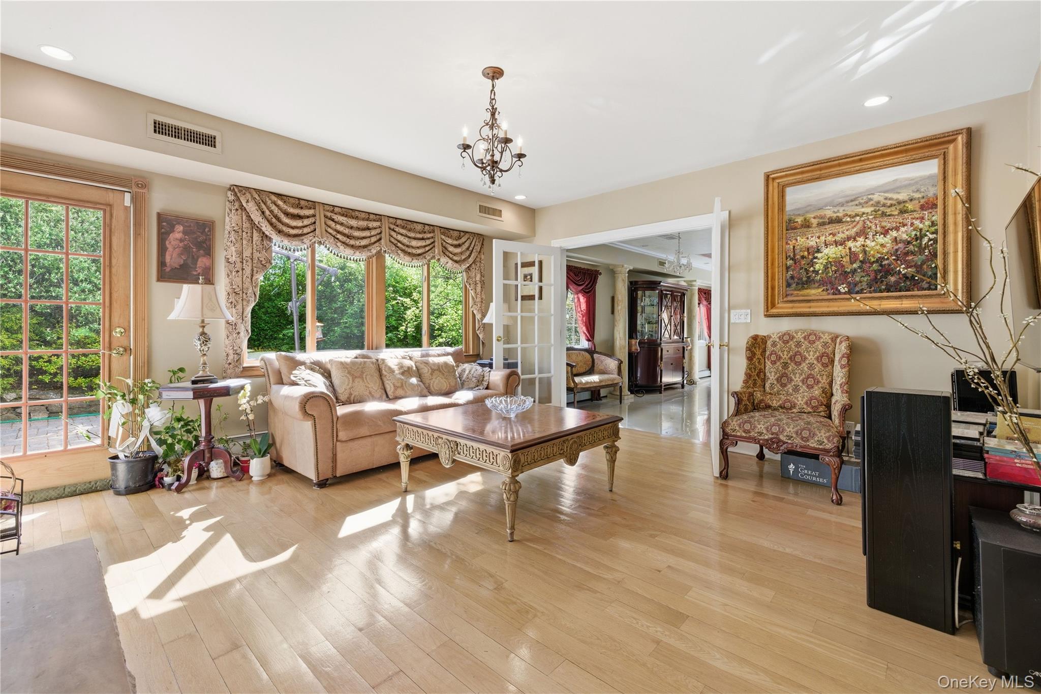 33 Greenbriar Drive – For Sale photo 12