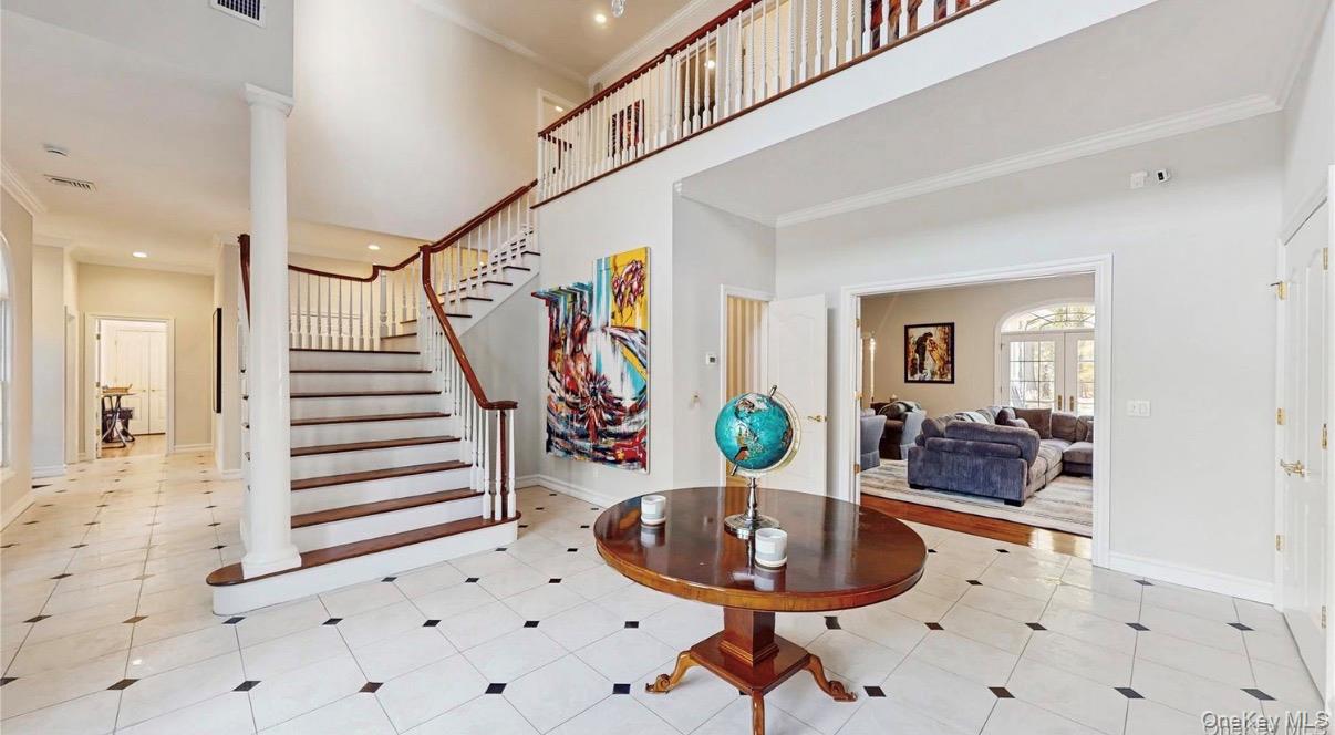 406 Duck Pond  Rd – For Sale photo 3