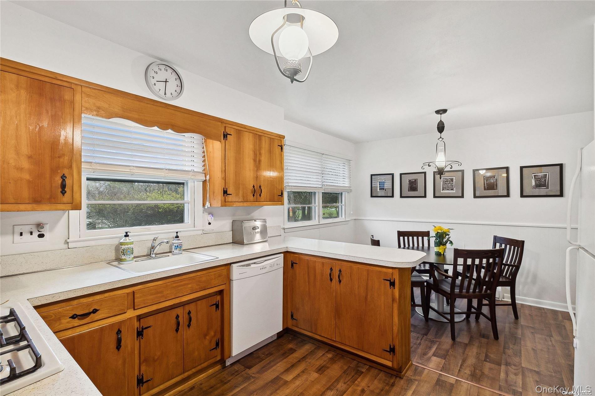 990 Three Waters Lane – For Rent photo 11