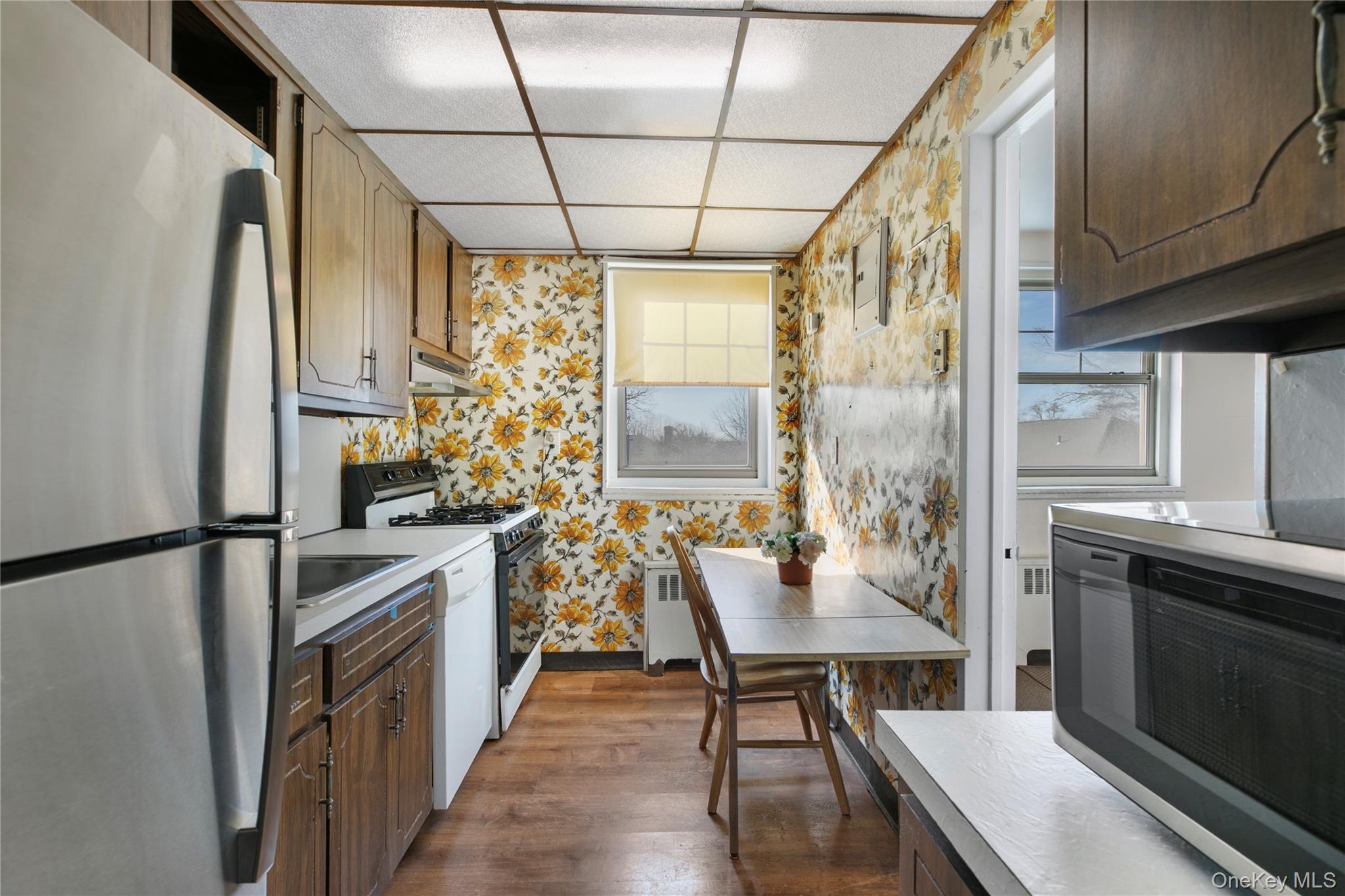 255-14 61st Ave, Unit 14 photo 3