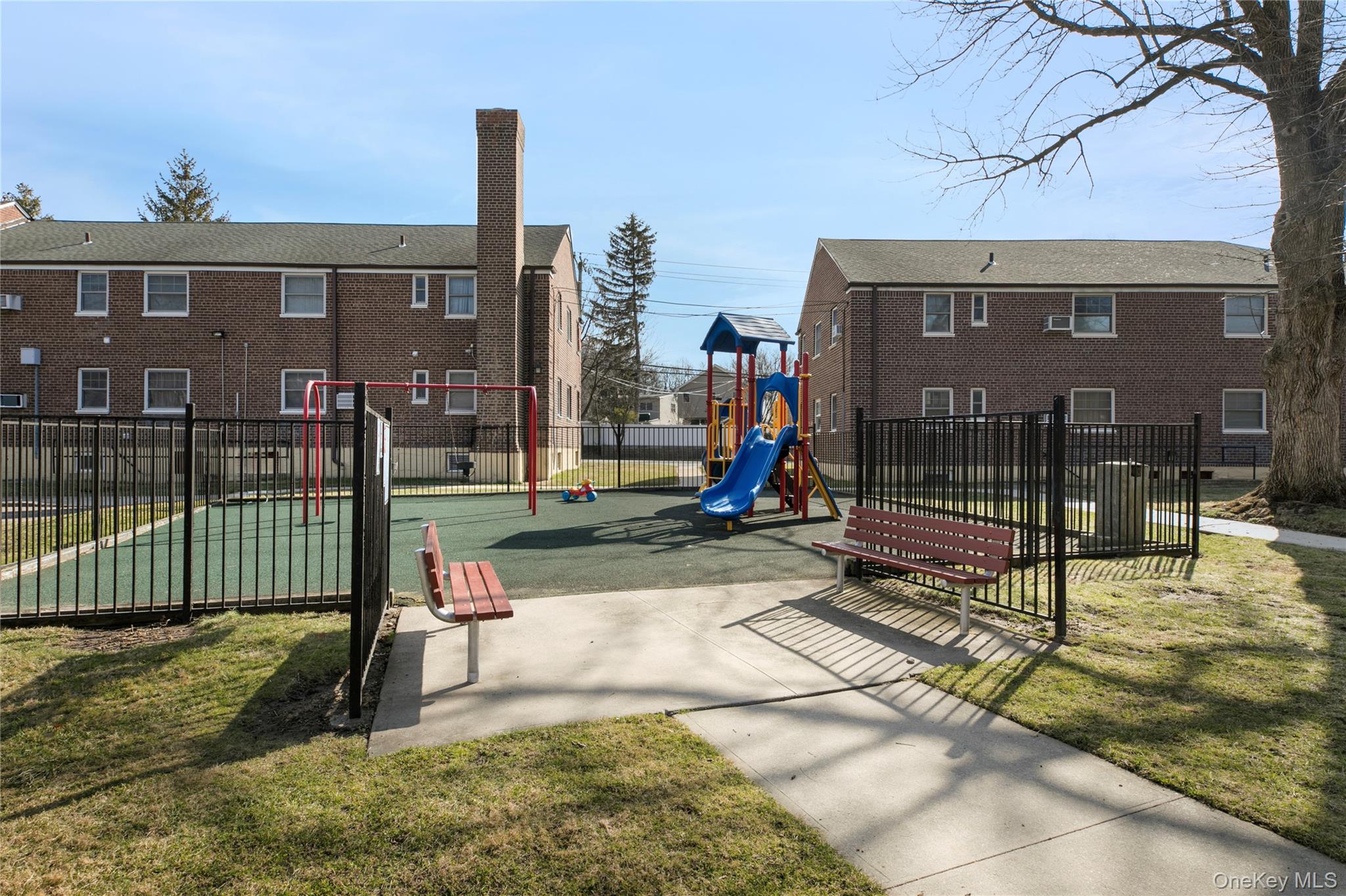 255-14 61st Ave, Unit 14 photo 9