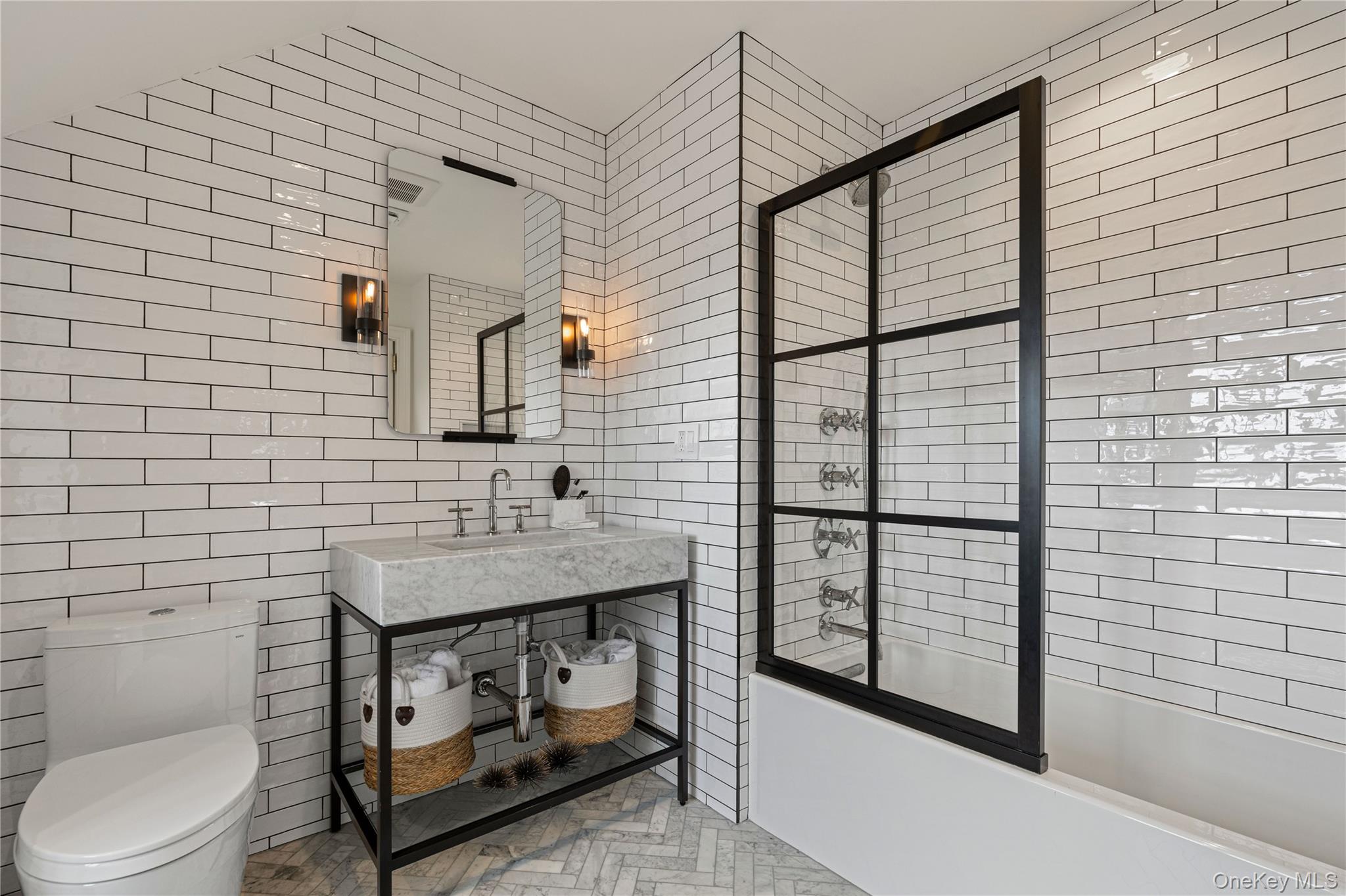 2 Fargo Lane – For Sale photo 27