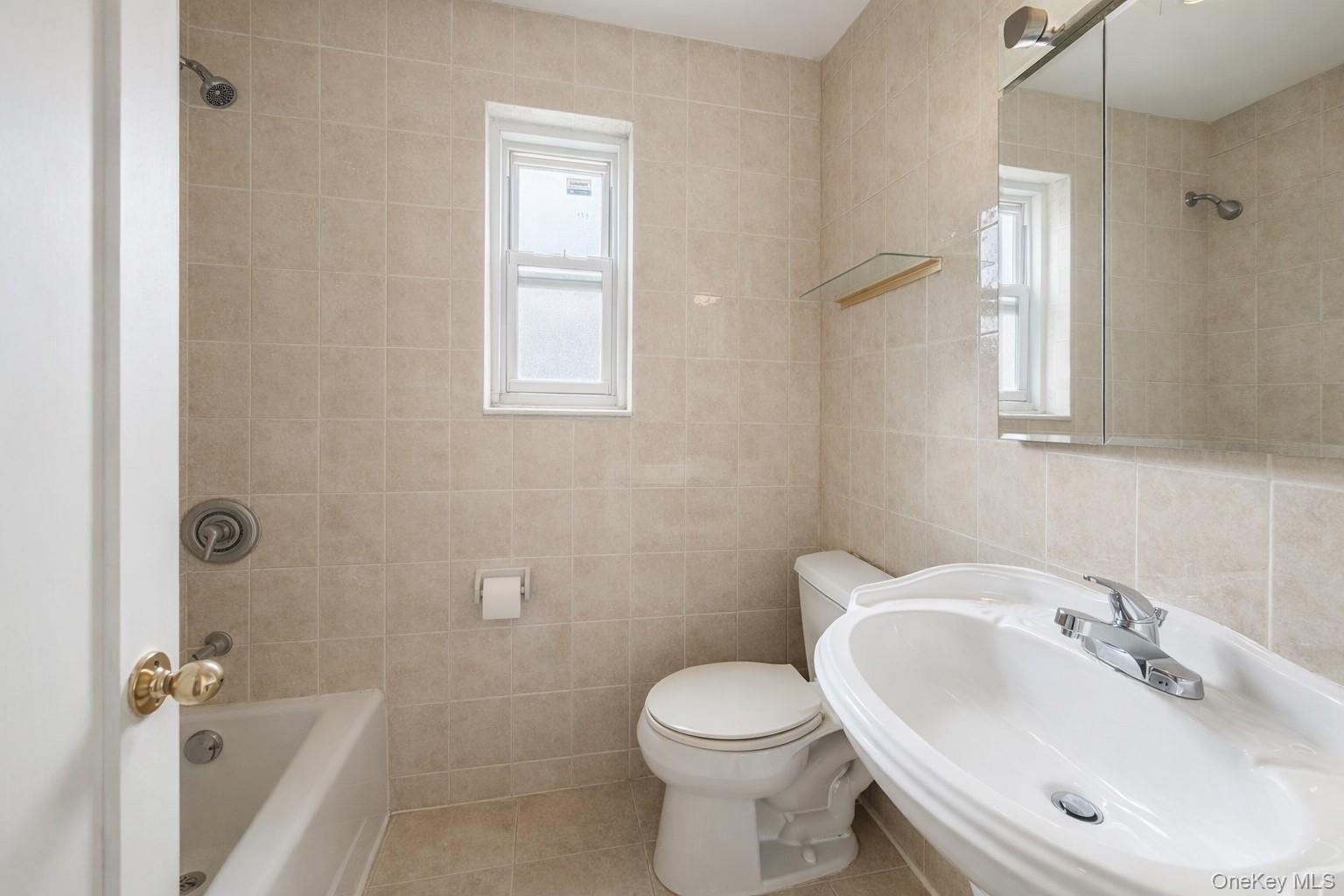 260-11 Langstone Avenue, Unit GV118E5-1 photo 8