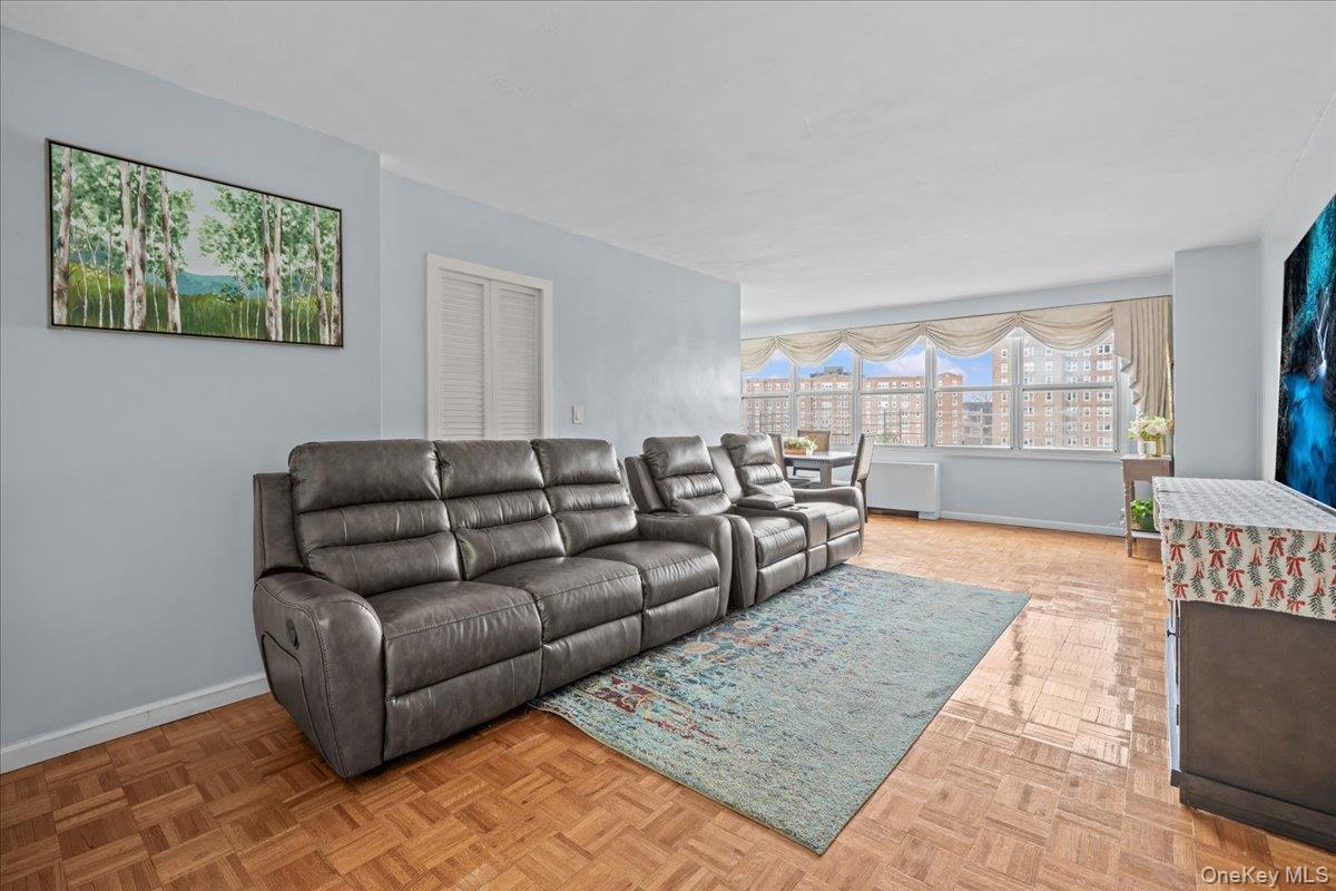 555 Kappock Street, Unit 11G photo 3