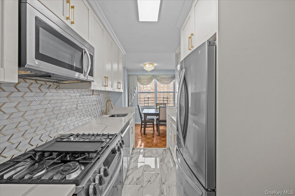 555 Kappock Street, Unit 11G photo 7