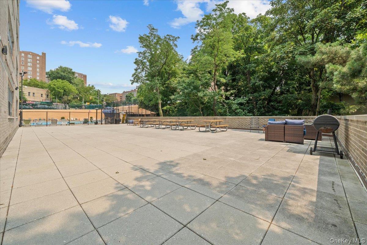 555 Kappock Street, Unit 11G photo 33