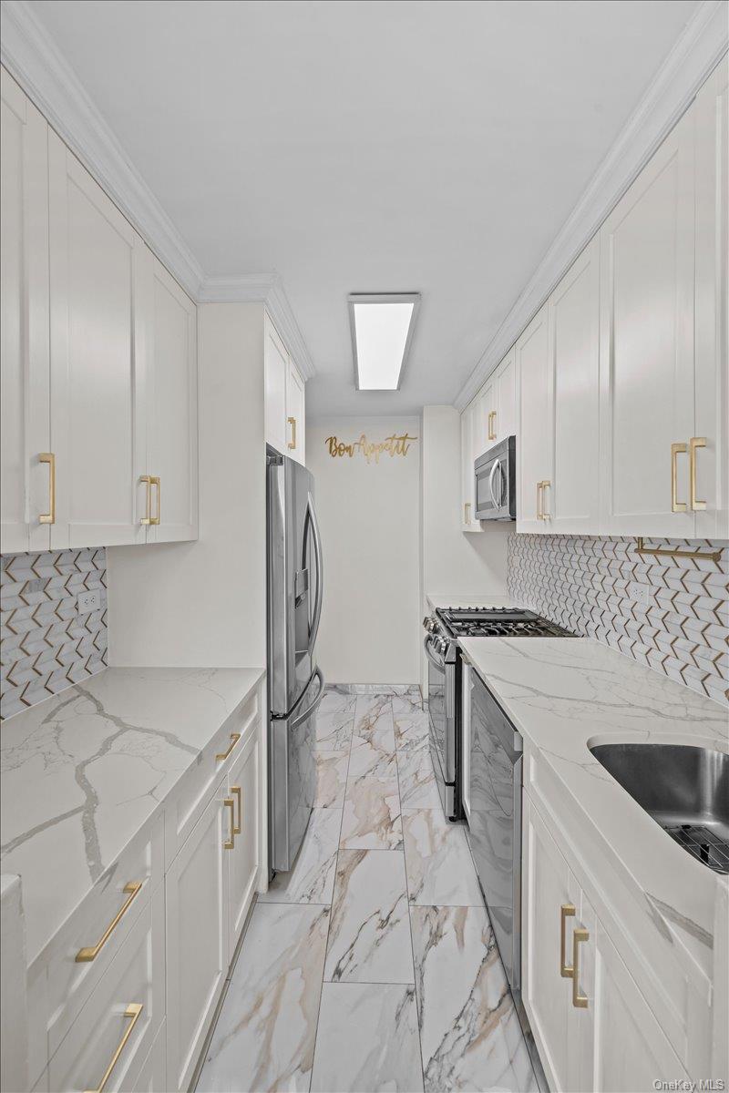 555 Kappock Street, Unit 11G photo 10