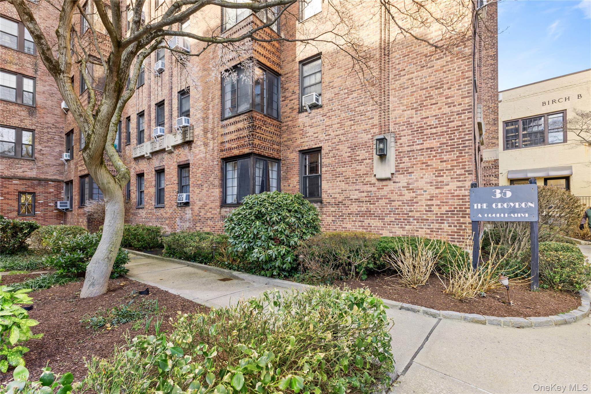 35 Parkview Avenue, Unit 1D photo 28