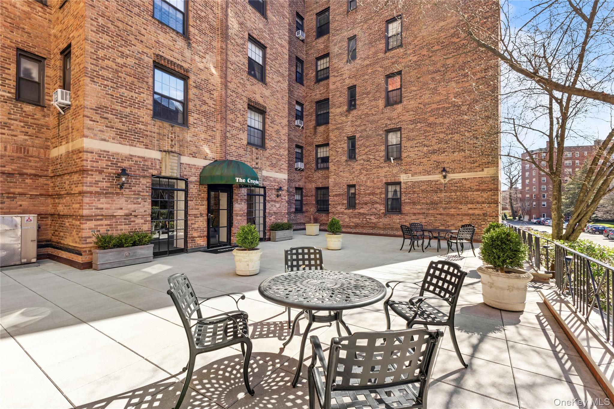 35 Parkview Avenue, Unit 1D photo 21