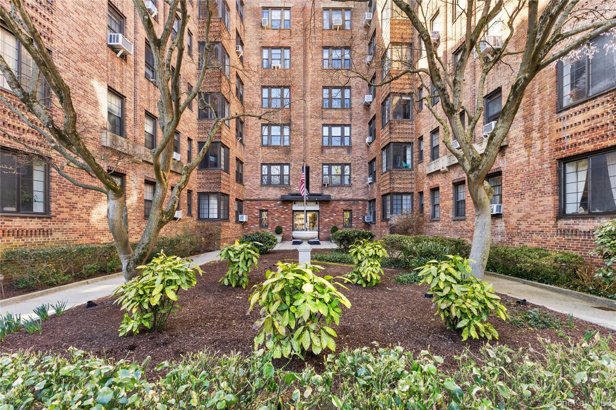 35 Parkview Avenue, Unit 1D photo 27