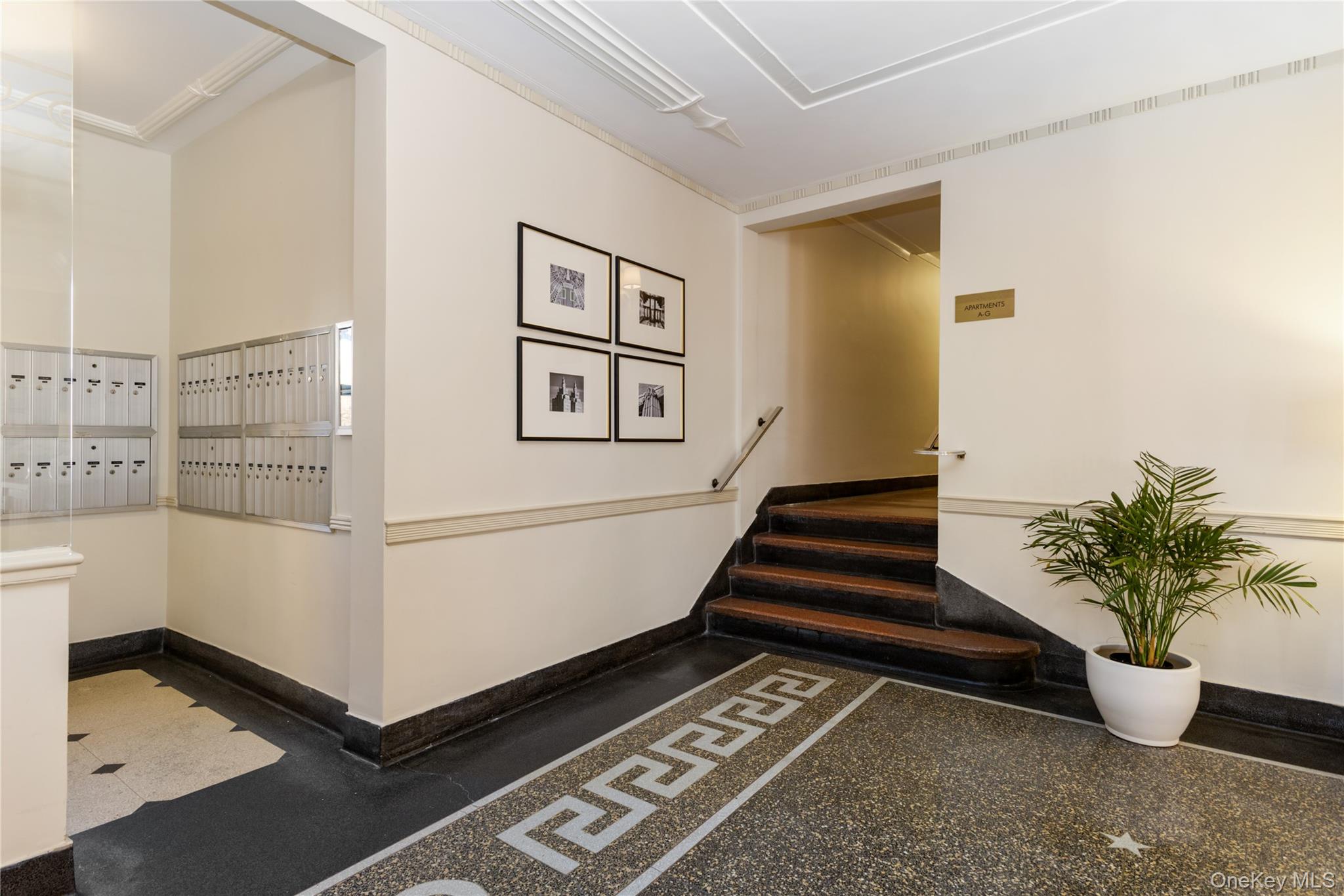 35 Parkview Avenue, Unit 1D photo 24