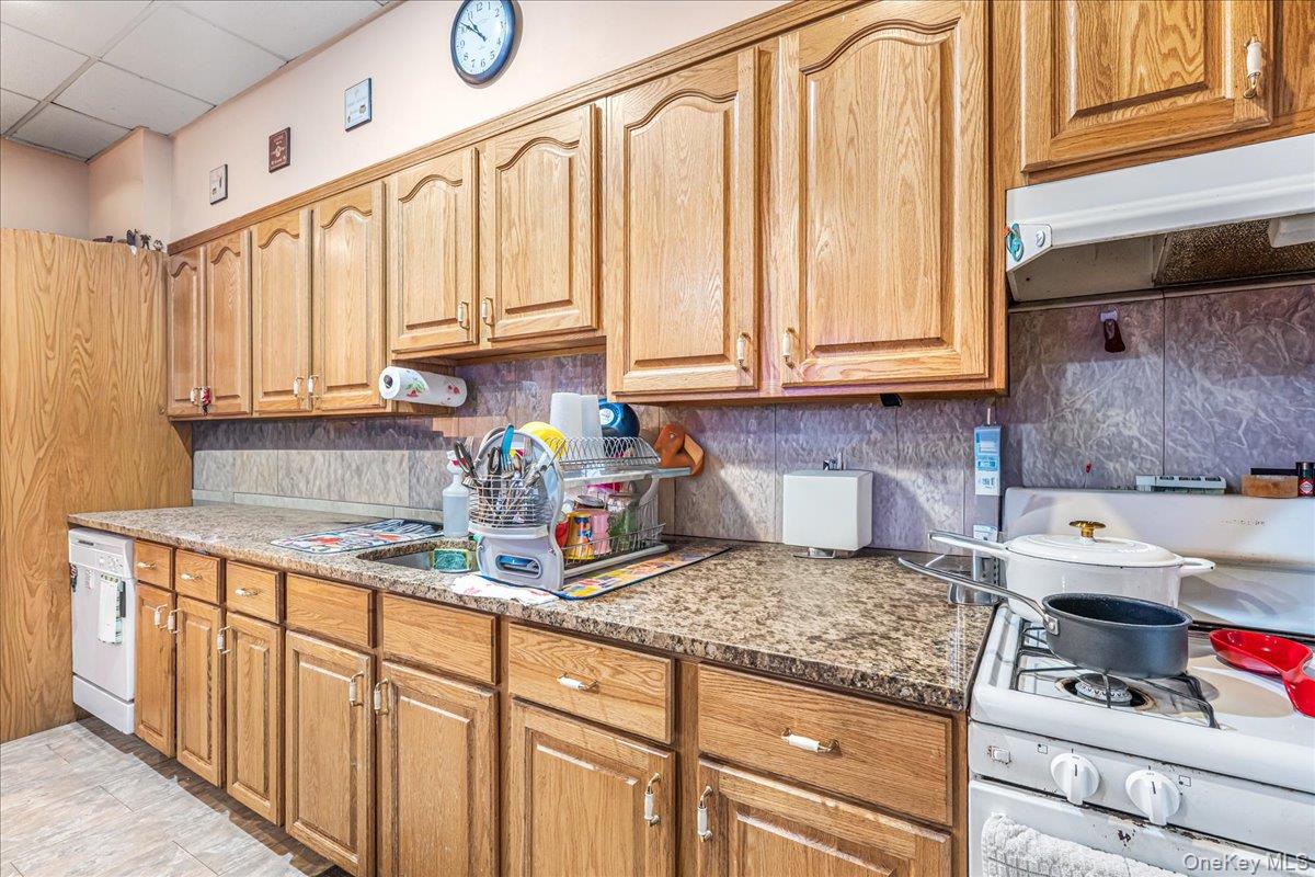 7351 70th Street – For Sale photo 8