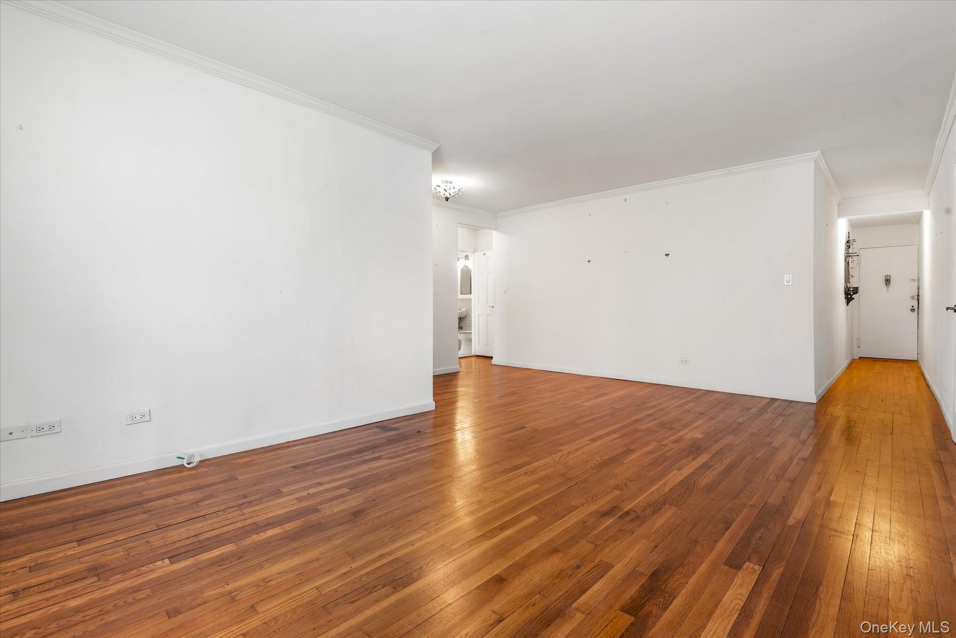 400 W 58th Street, Unit 5G photo 4