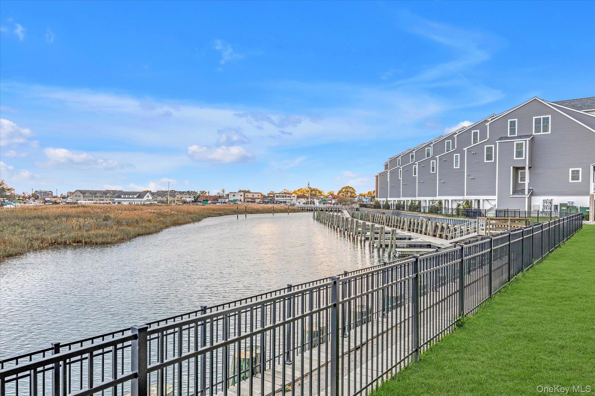 214 Marina Pointe Drive, Unit 214 photo 16