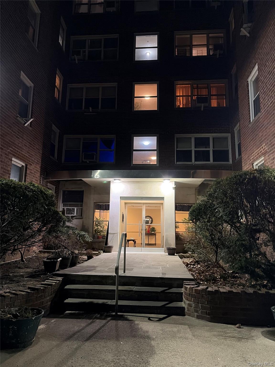 1234 Midland Avenue, Unit 3E photo 11