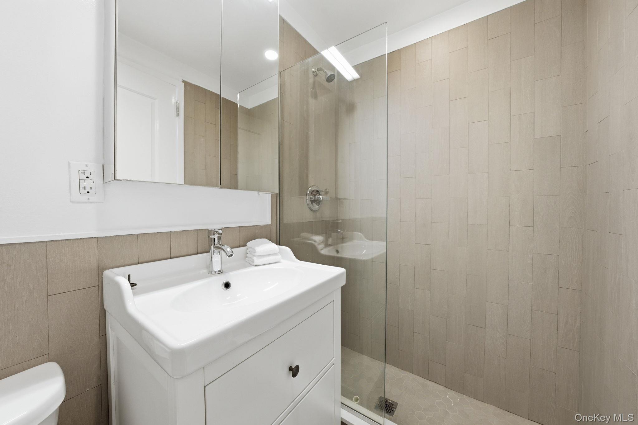 236 W 112th Street, Unit 2 photo 13