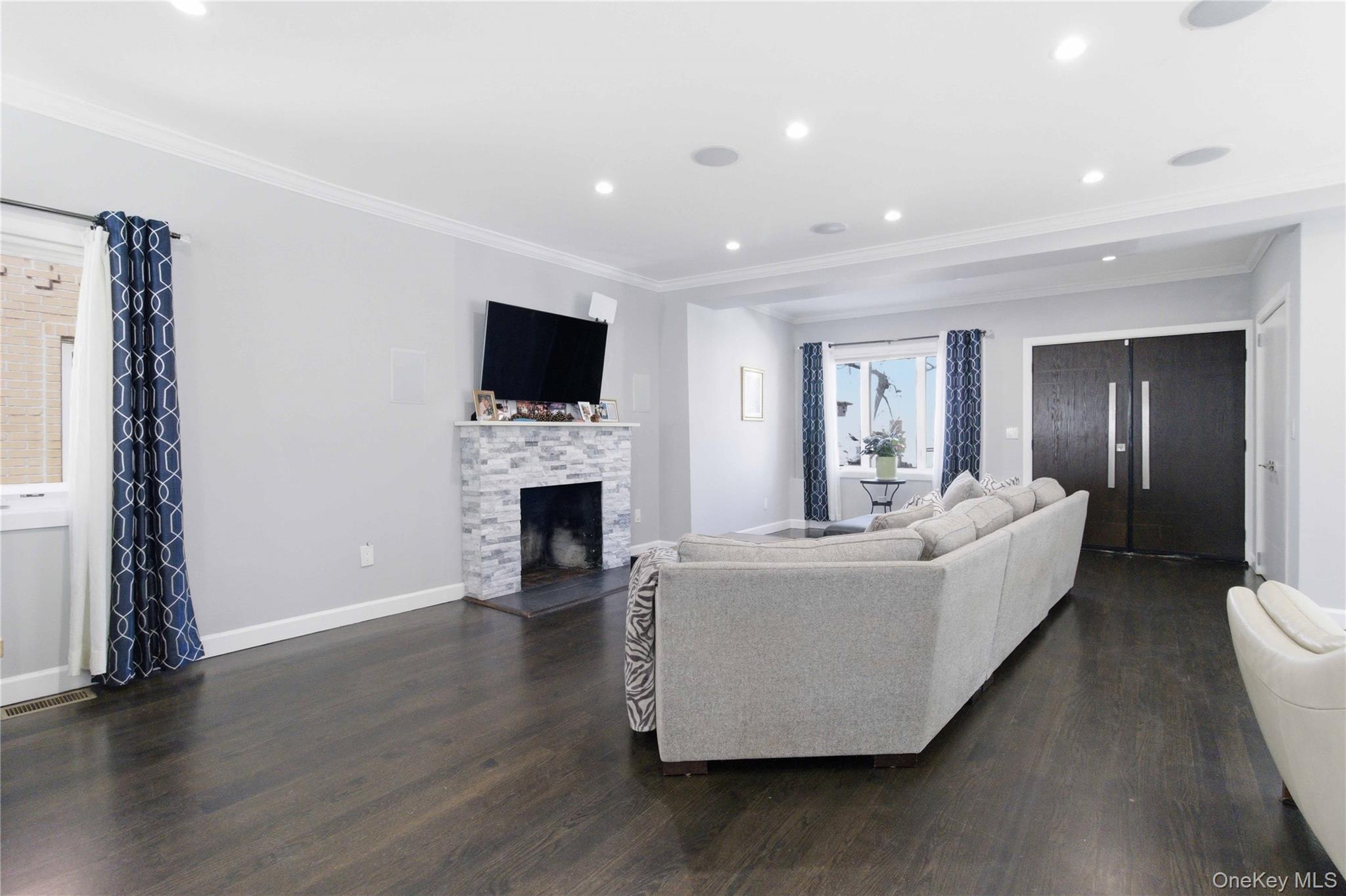 31-12 Buell Street – For Sale photo 11