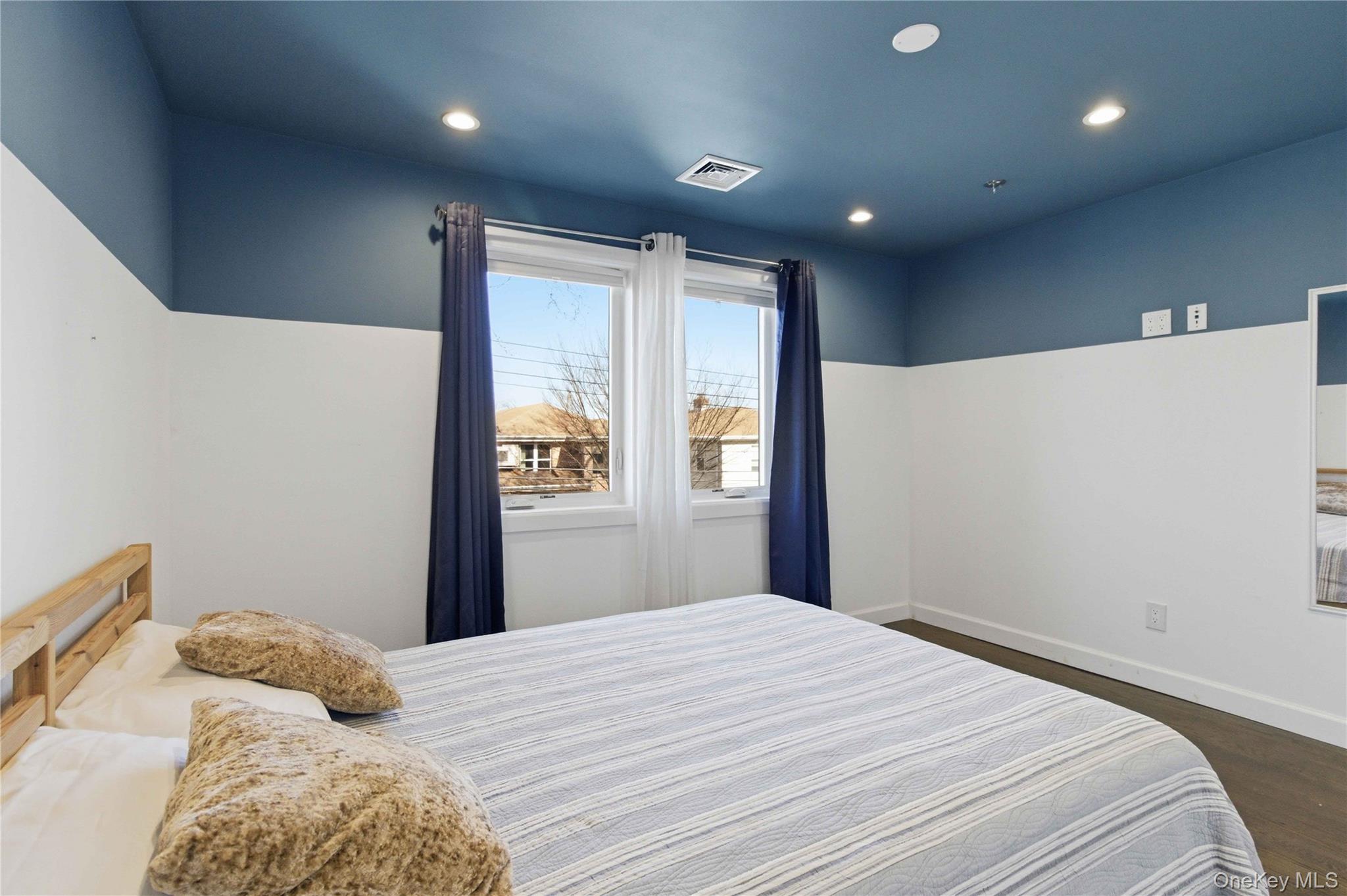 31-12 Buell Street – For Sale photo 36
