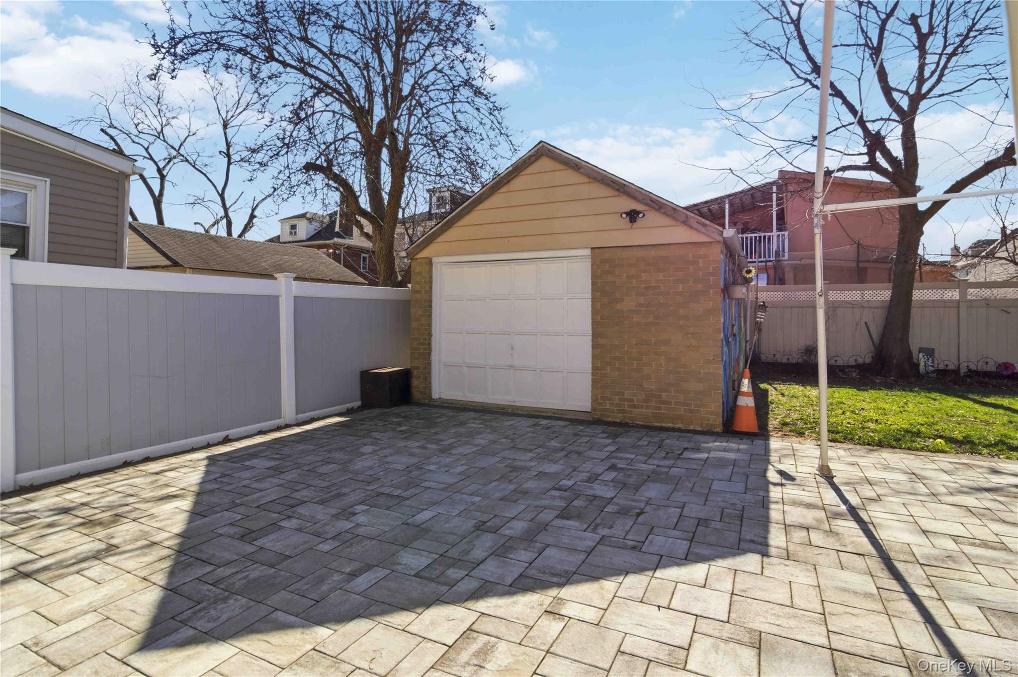 31-12 Buell Street – For Sale photo 6