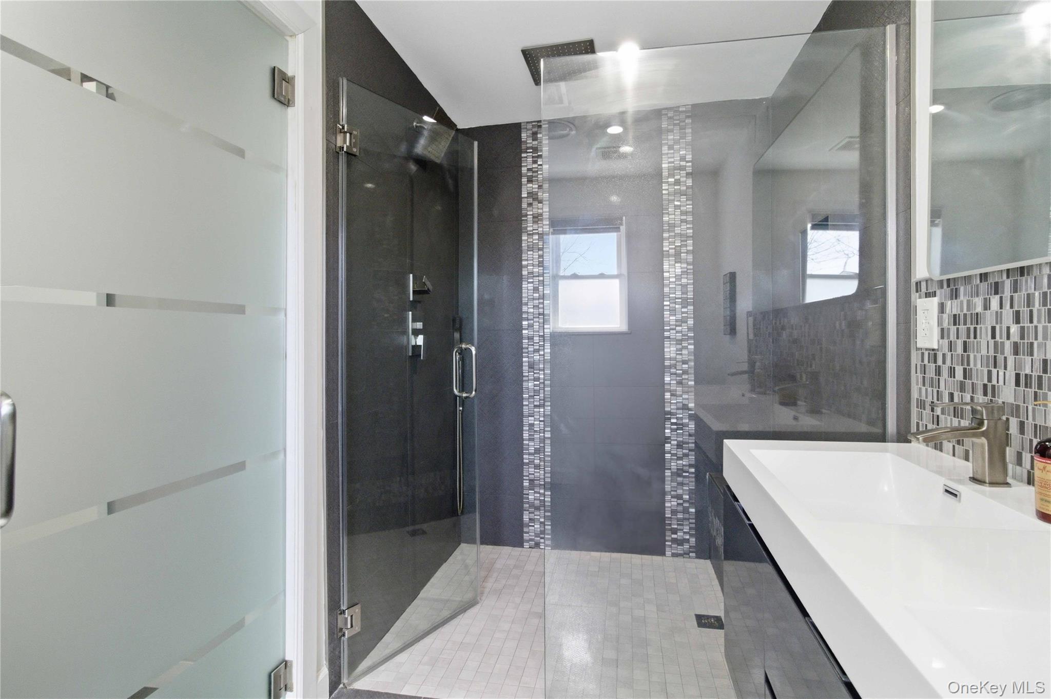 31-12 Buell Street – For Sale photo 5