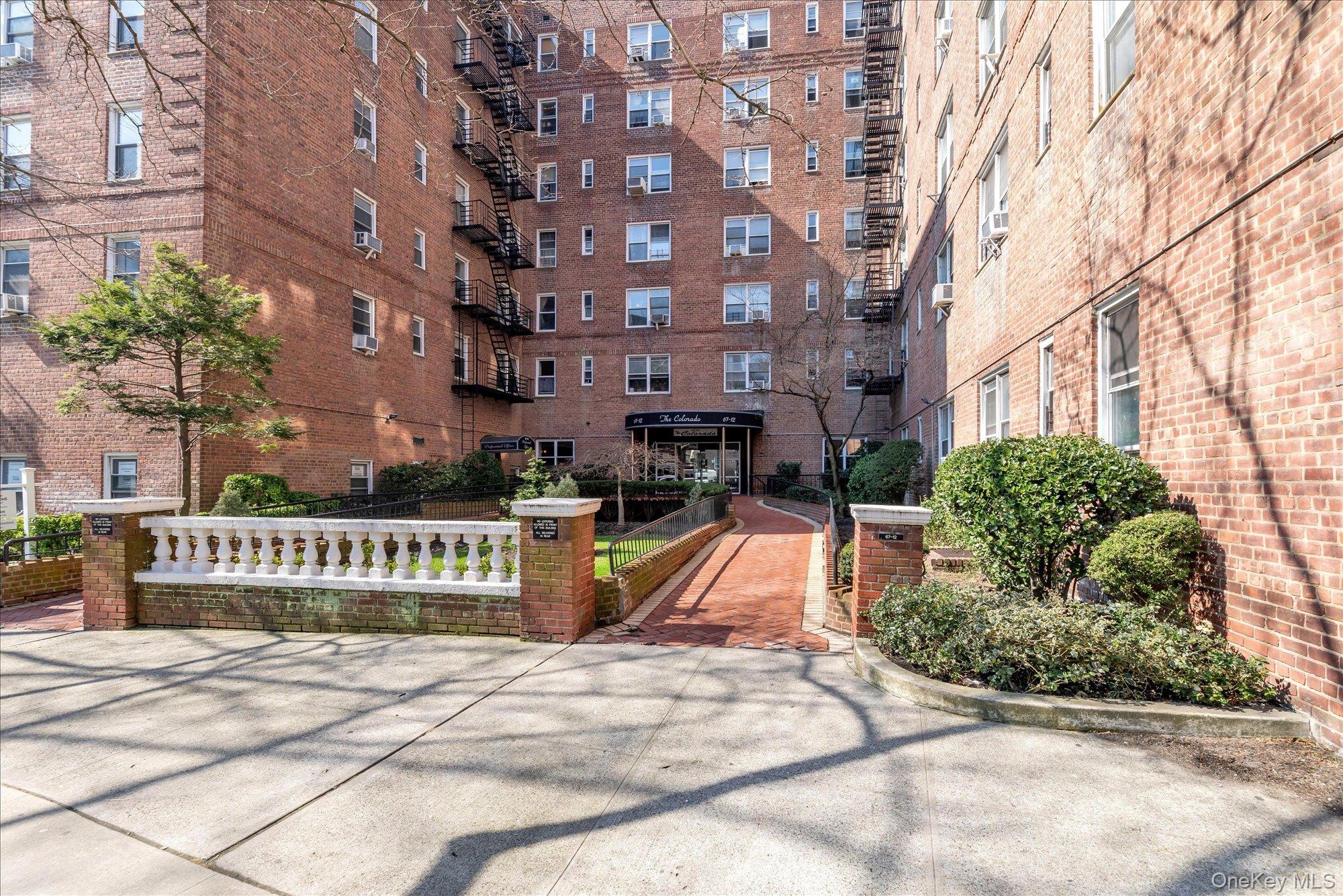 67-12 Yellowstone Blvd, Unit F18 photo 23