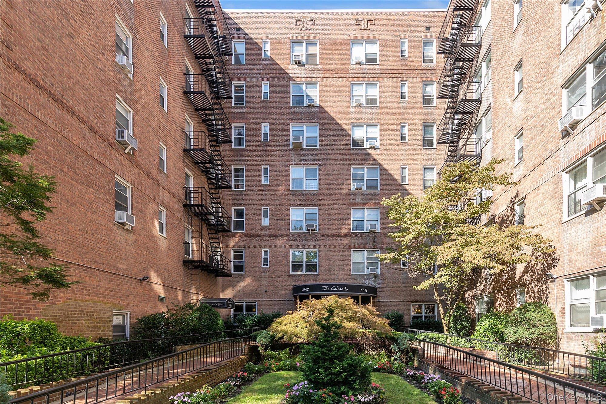 67-12 Yellowstone Blvd, Unit F18 photo 24